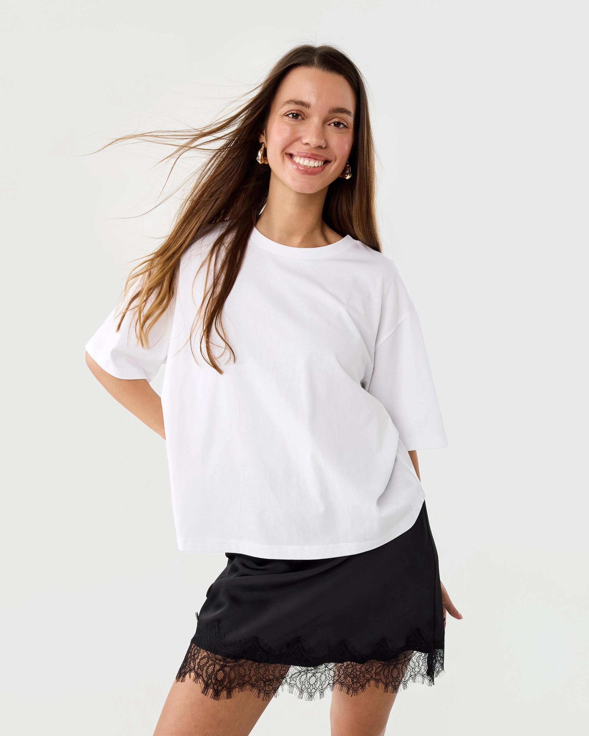 1 Short Sleeve Oversized Chopped T-shirt White, 1 of 6