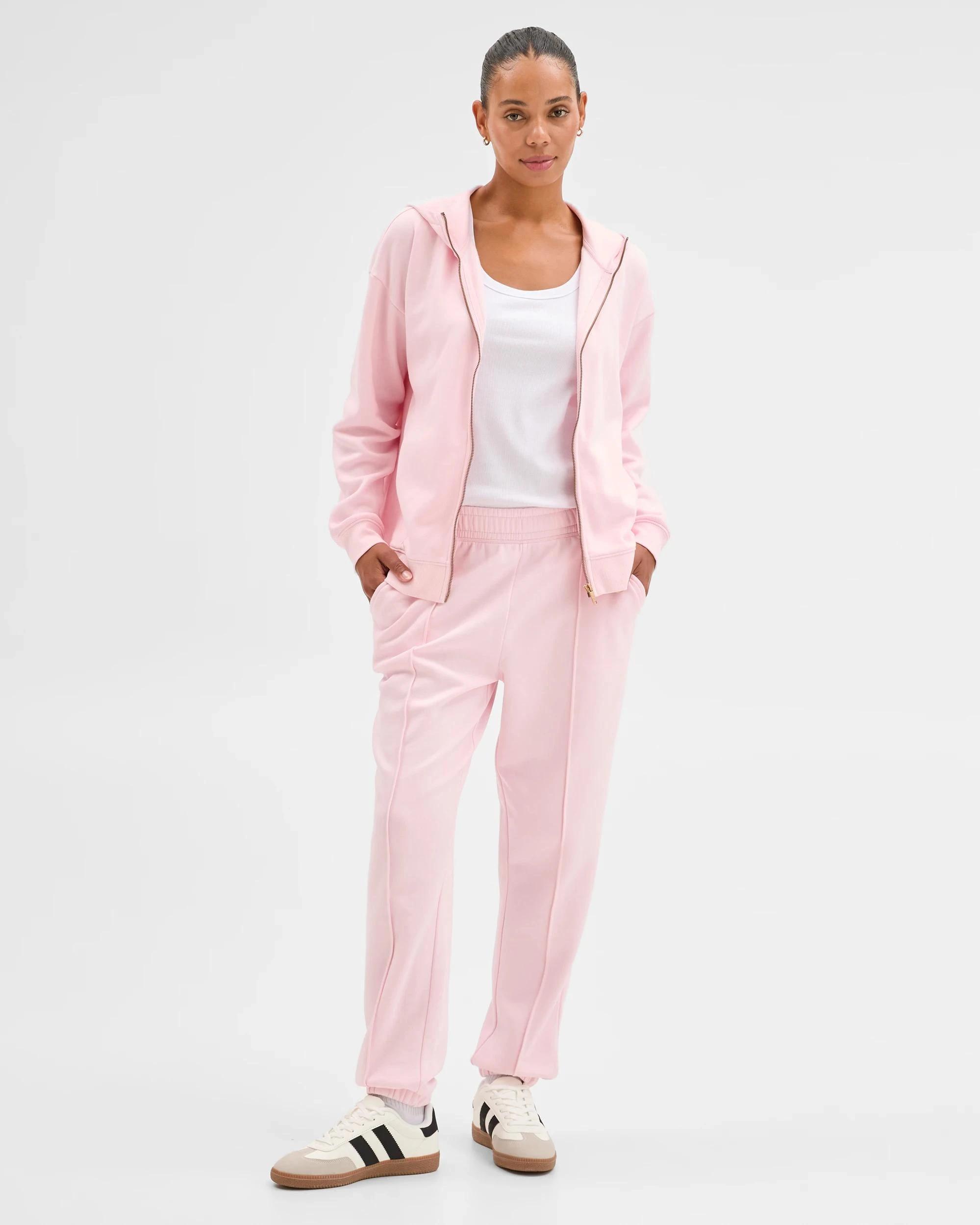 1 Target Active Active Australian Cotton Blend Fleece Trackpants BARLEY PINK/PINTUCK, 1 of 3