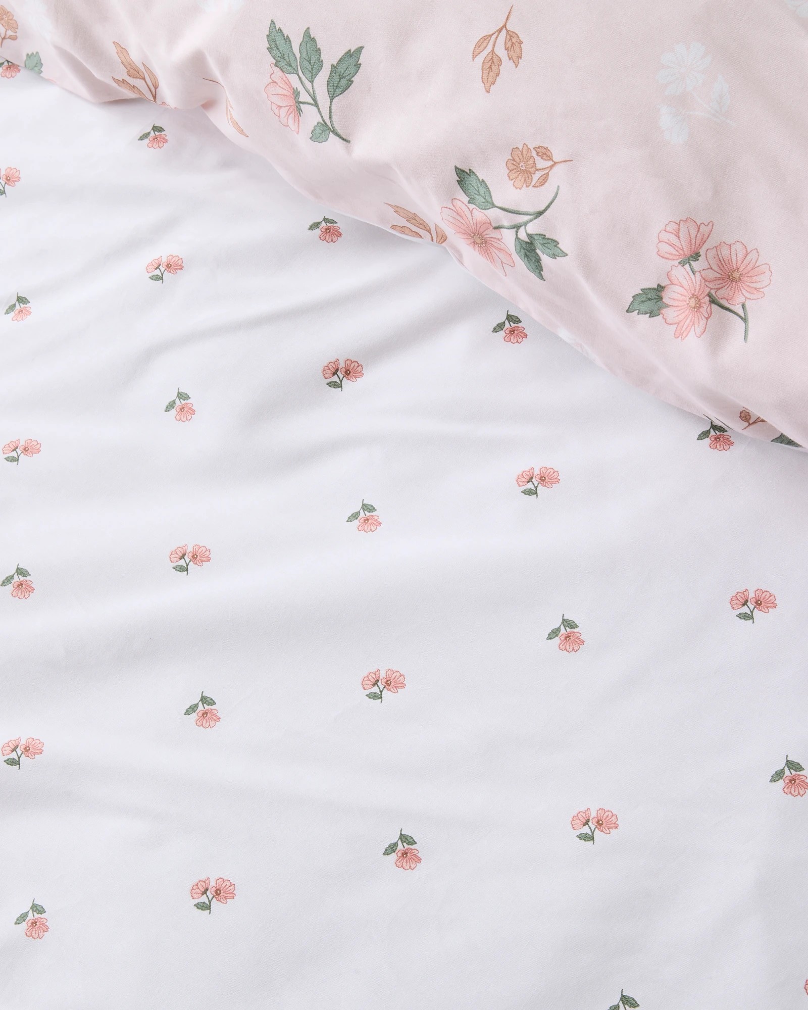 4 Target Camille Ditsy Floral Australian Cotton Quilt Cover Set
 - Super King Bed
 - Natural, 4 of 6