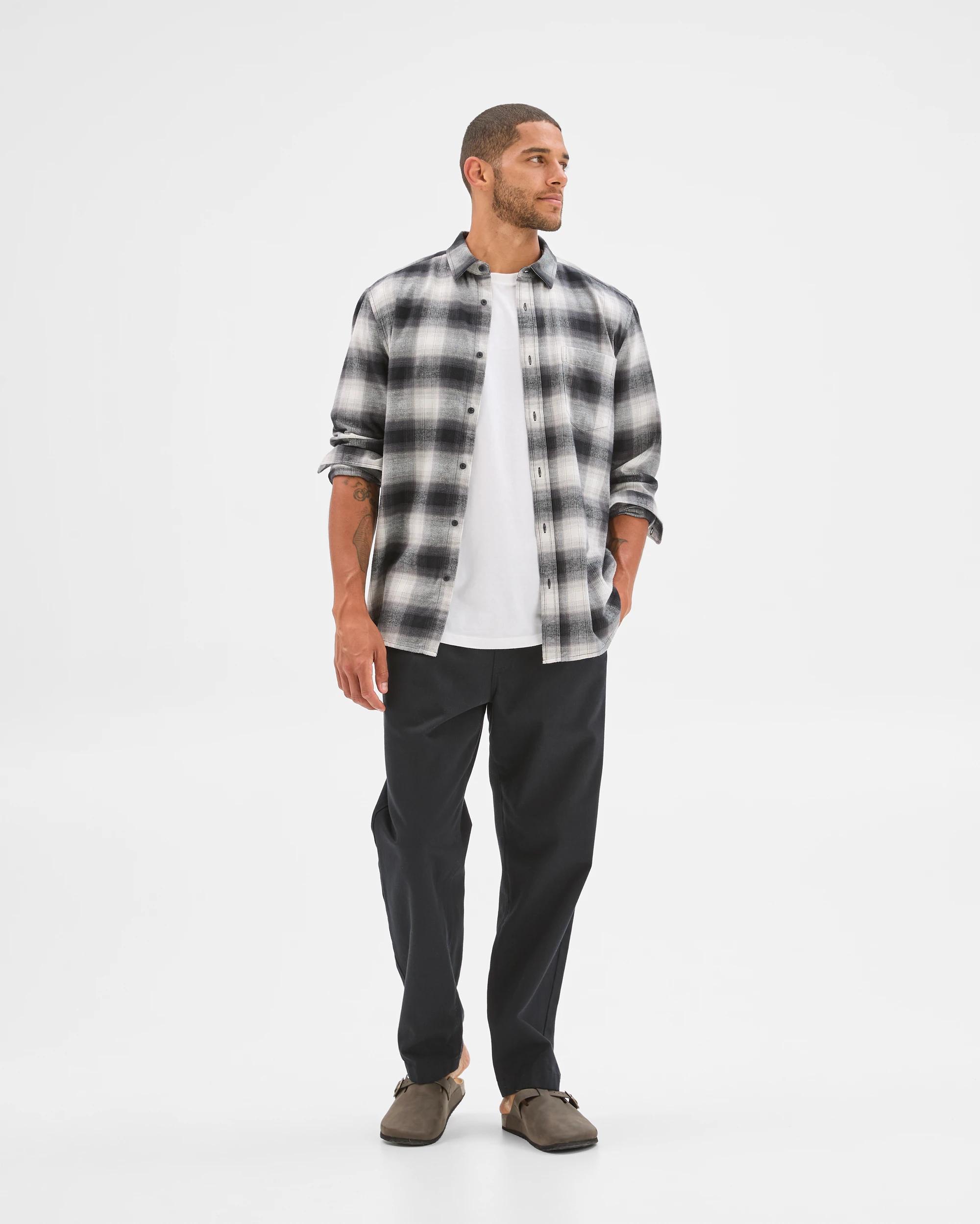 2 Target Australian Cotton Long Sleeve Flannelette Shirt BLACK MULTI, 2 of 5