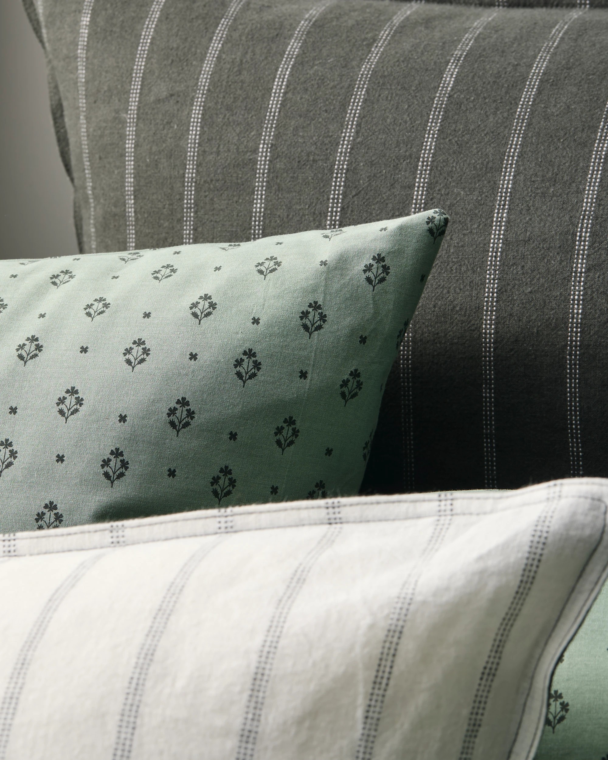 9 Target Adelle Stripe Linen/Cotton Quilt Cover Set - Super King Bed - Green, 9 of 10