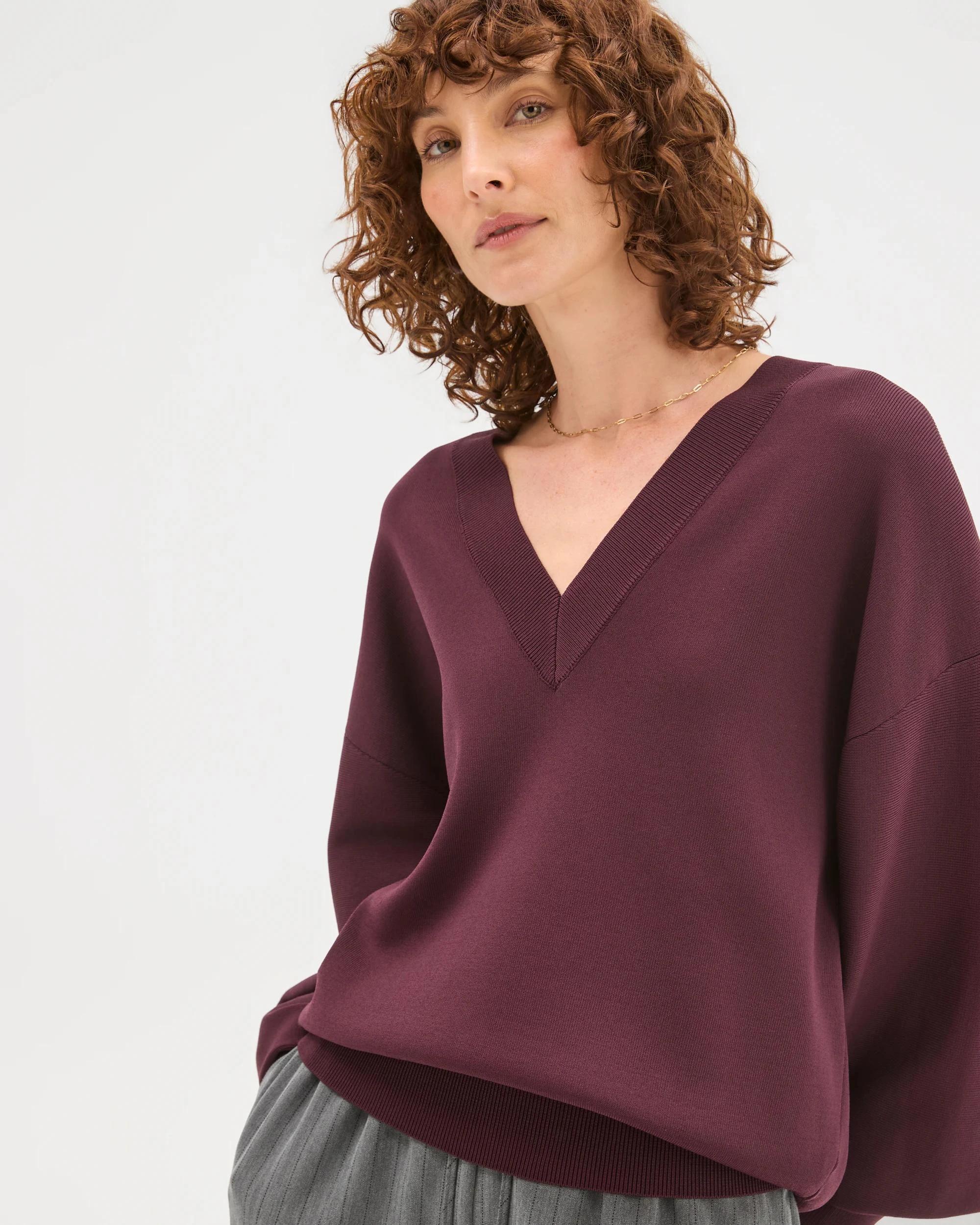 4 Preview Crepe Knit V-Neck Sweater PINOT, 4 of 6