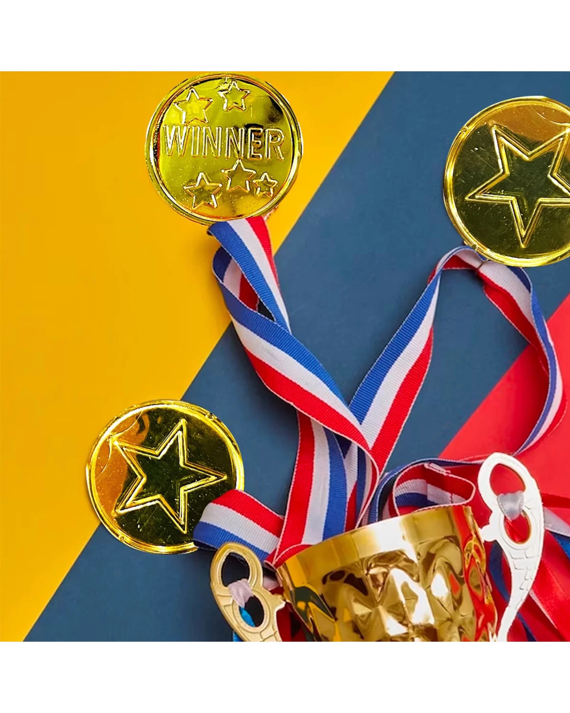 2 Party Maker Plastic Winner Medals Pack of 6 - Gold, 2 of 3