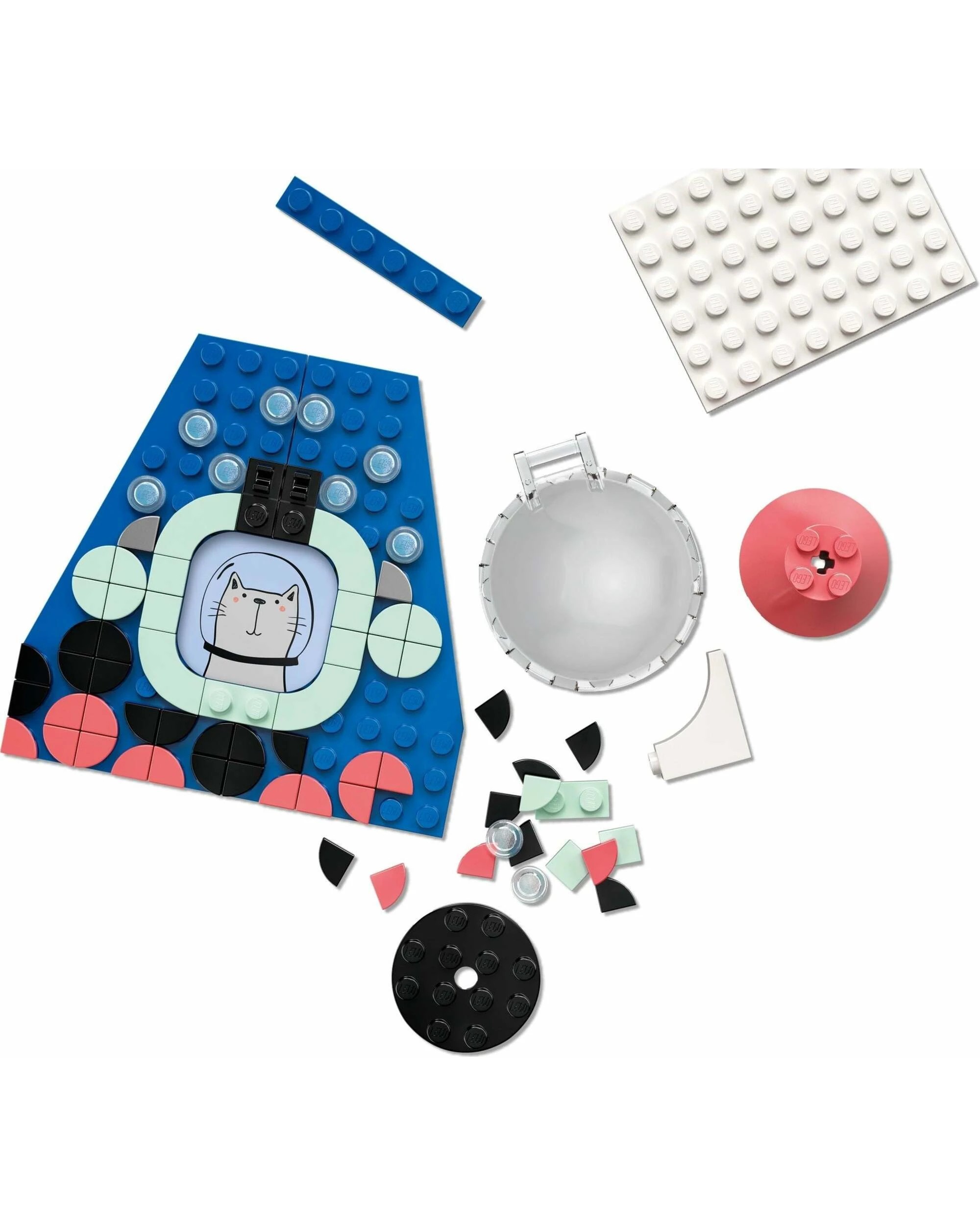 4 LEGO Dots Series 41936 Pencil Holder, 4 of 5