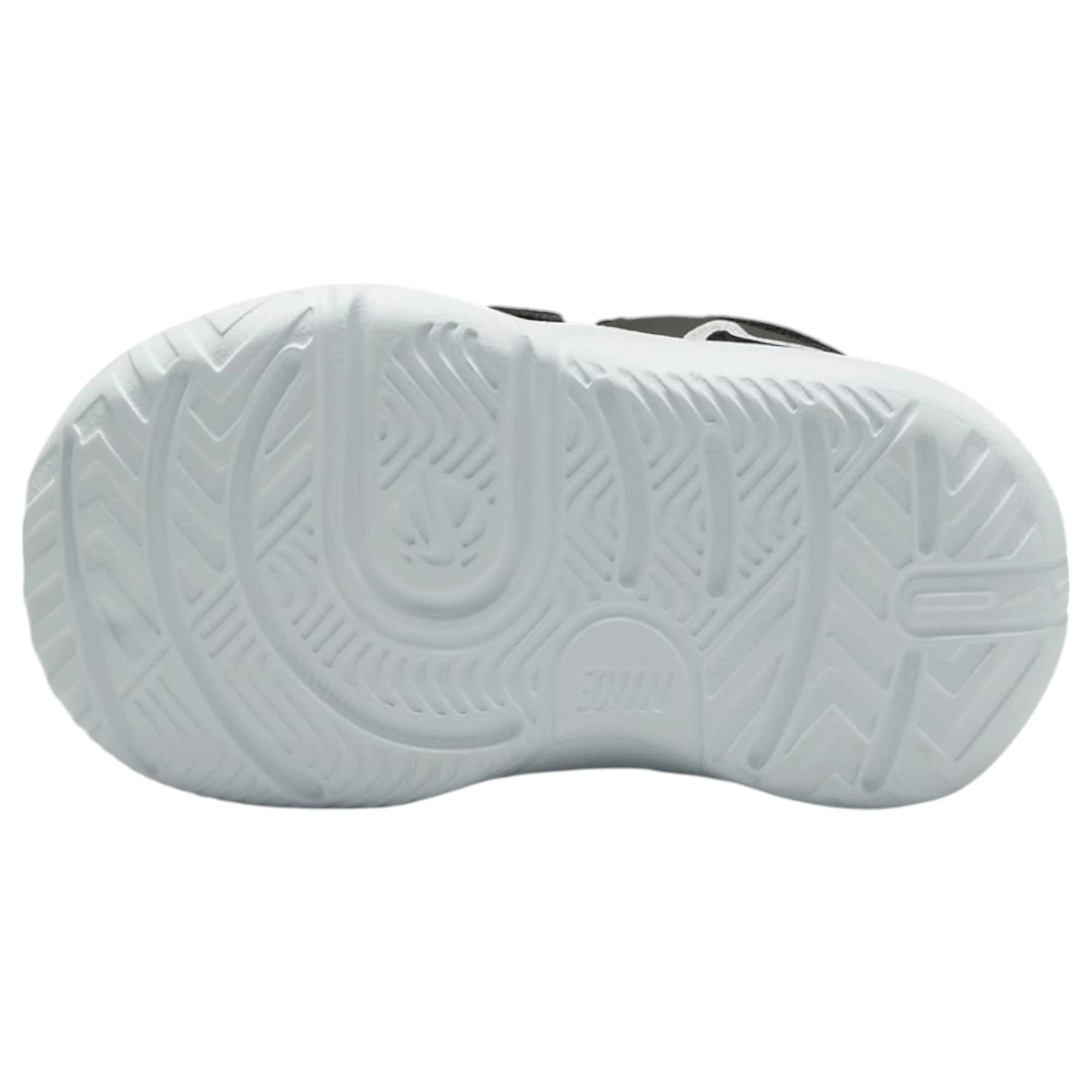 5 Nike Unisex Toddler Team Hustle D 11 Black/ White Athletic Shoes BLACK/WHITE, 5 of 7