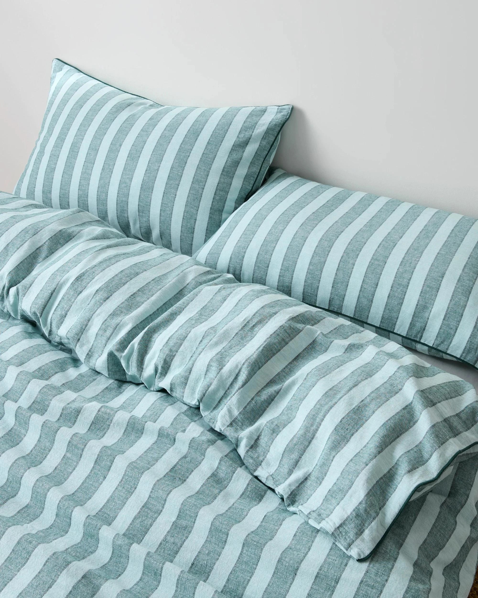 3 Target Reid Stripe Linen/Cotton Quilt Cover Set - Queen Bed - Green, 3 of 6