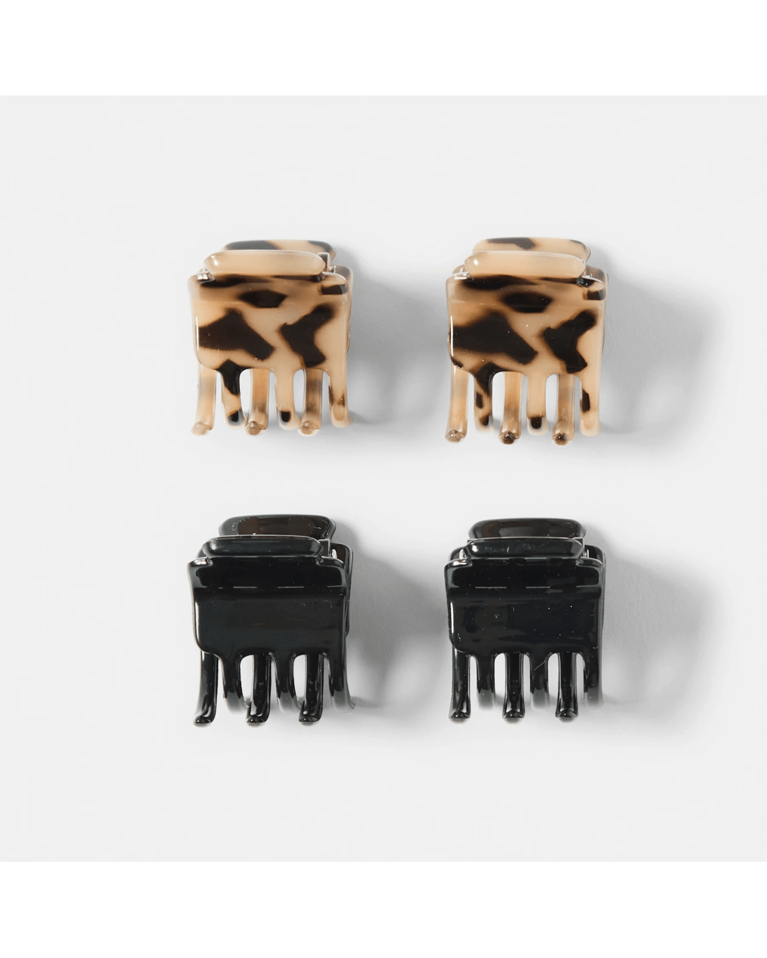 1 OXX Haircare 4 Pack Brown & Black Quarter Claw Clips, 1 of 4