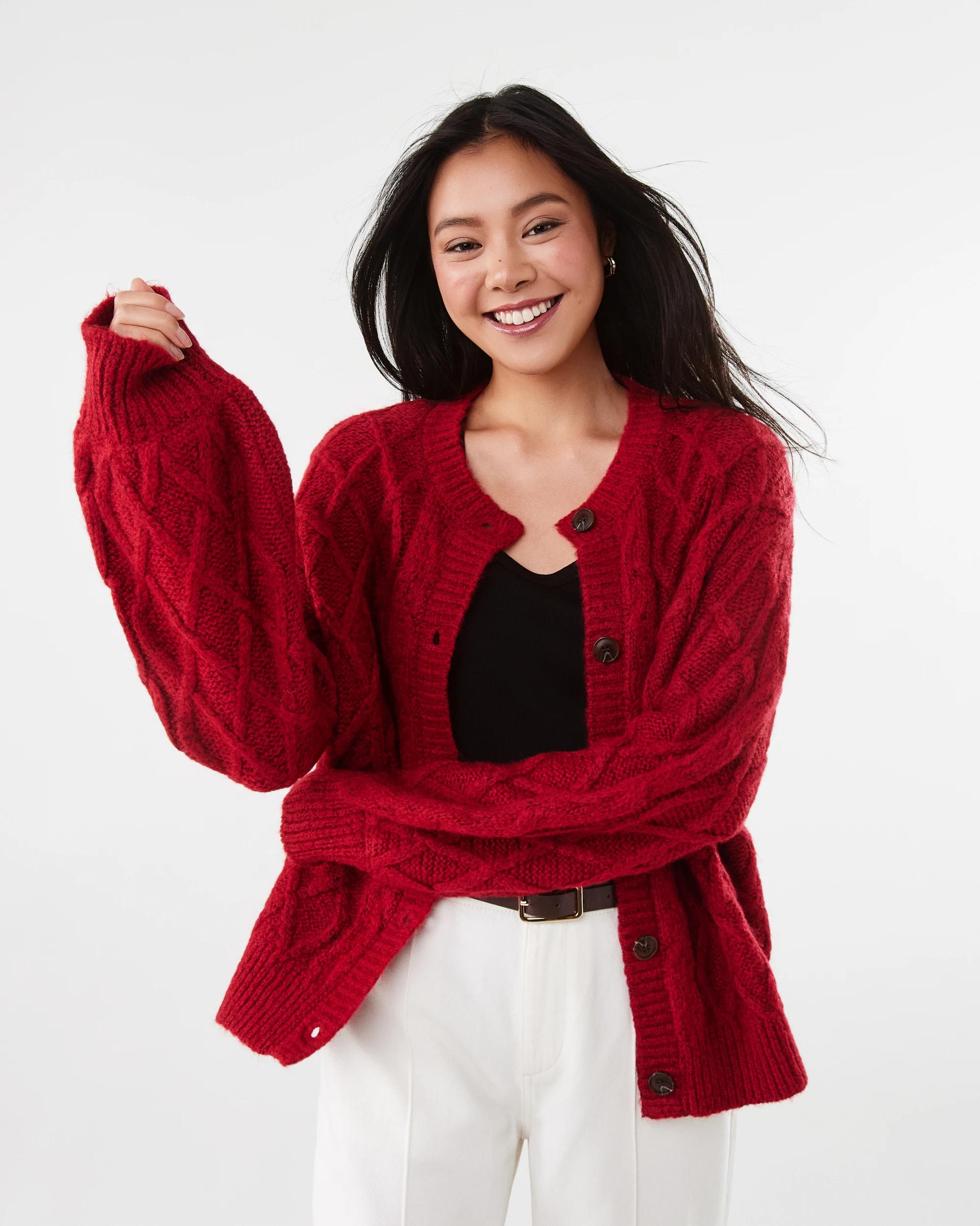 3 Cable Cardigan Spice Red, 3 of 11
