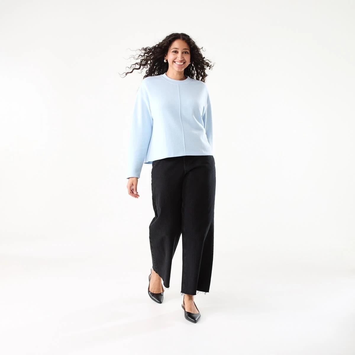 2 Long Sleeve Brushed Seam Detail Top Blu Skyway, 2 of 8