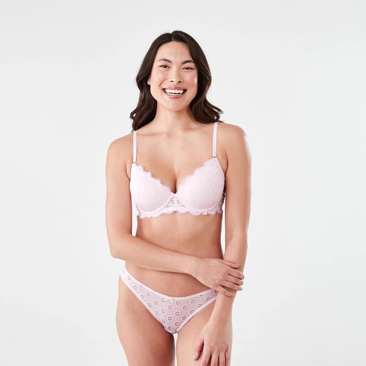 1 Co-ordinated Broderie T-shirt Bra BALLERINA, 1 of 7