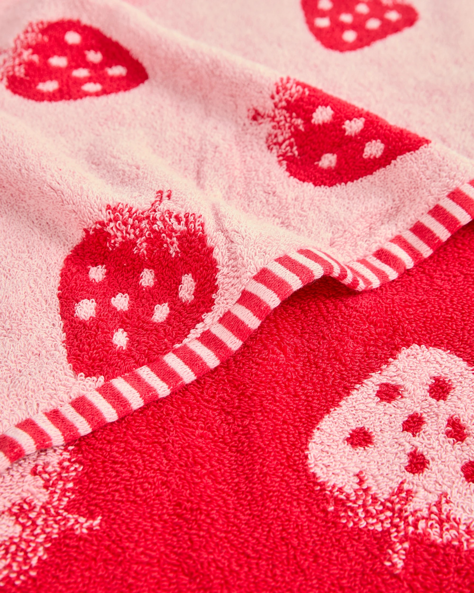 2 Target Kids Australian Cotton Strawberry Milk Bath Towel - Pink, 2 of 2