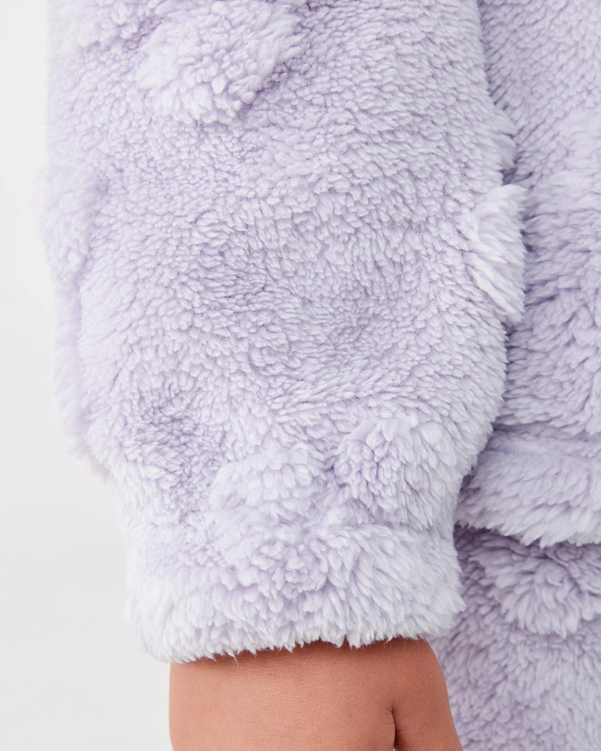 6 Embossed Fluffy Pyjama Set Prp Bear, 6 of 7