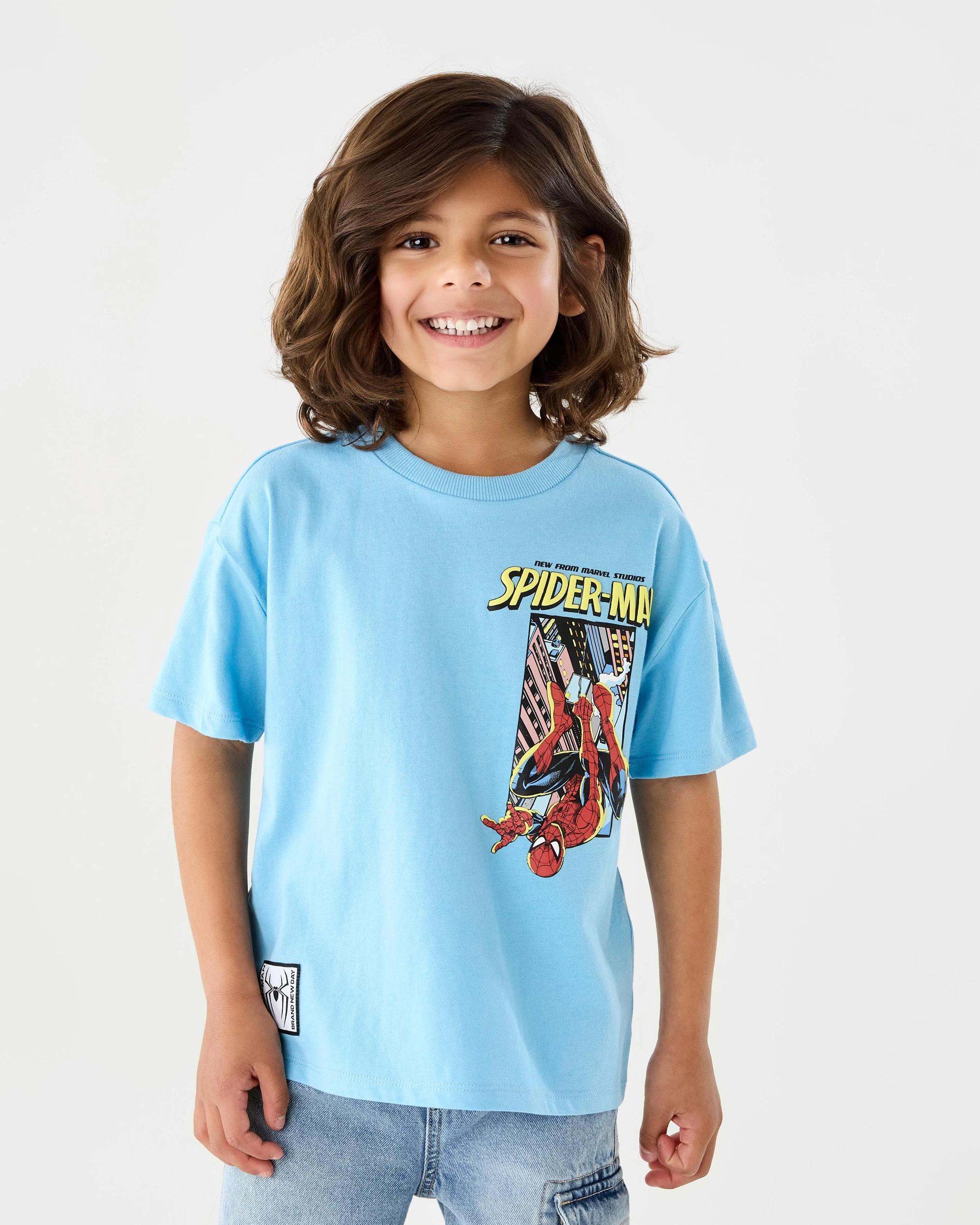 1 Spider-Man License Oversized T-shirt Spiderman, 1 of 9