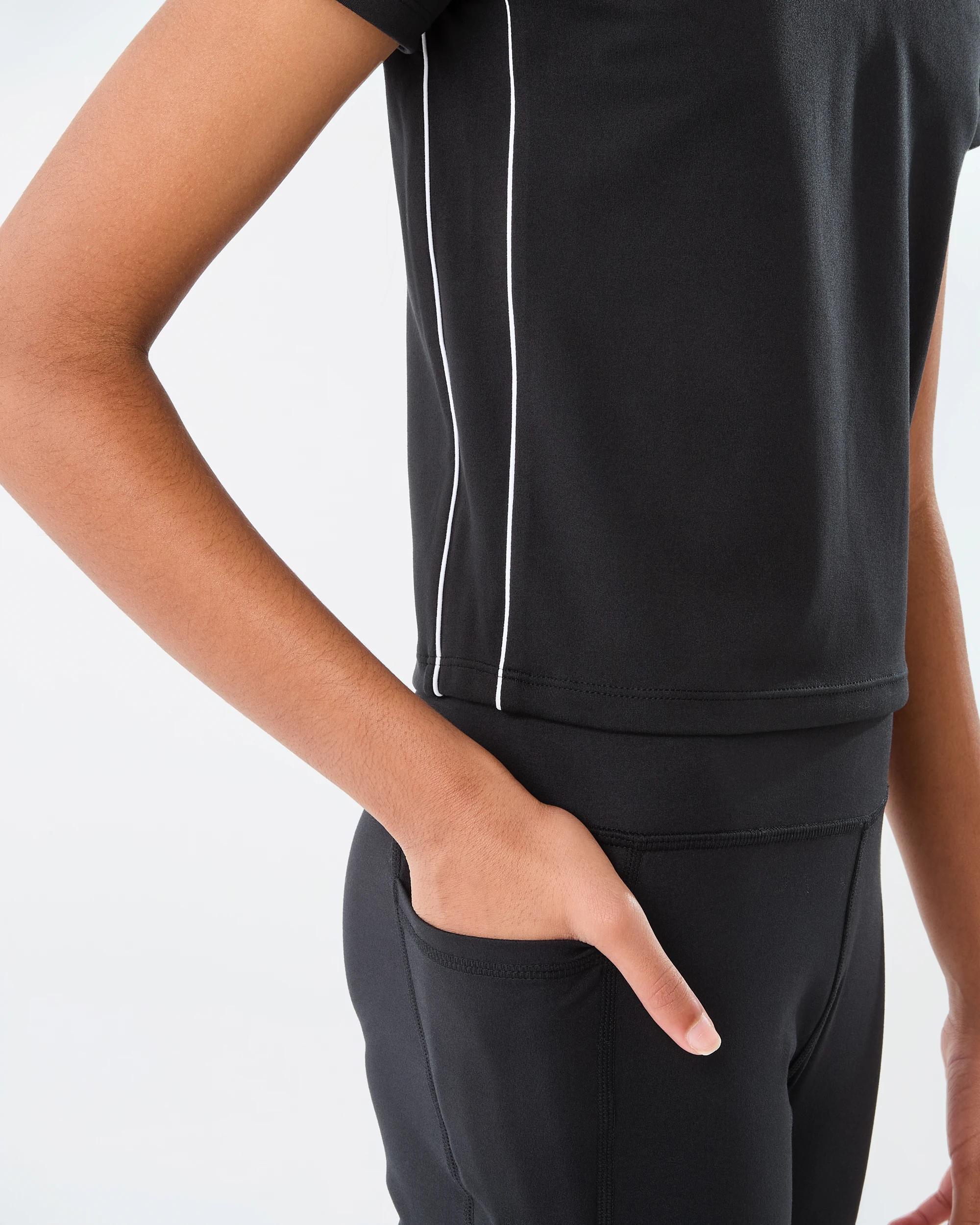 4 Supersoft T-shirt Black, 4 of 6