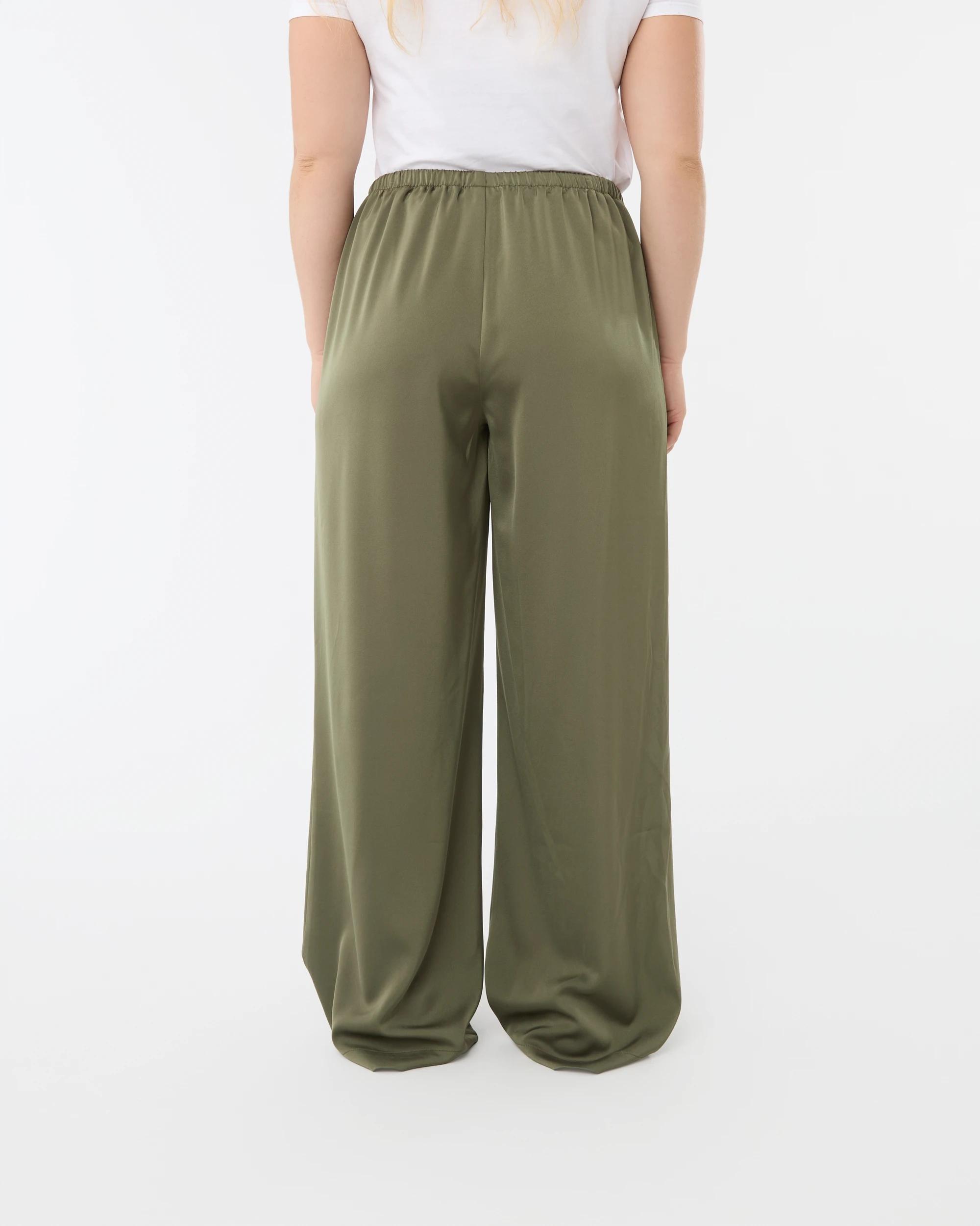 3 Satin Pants Deep Olive, 3 of 5
