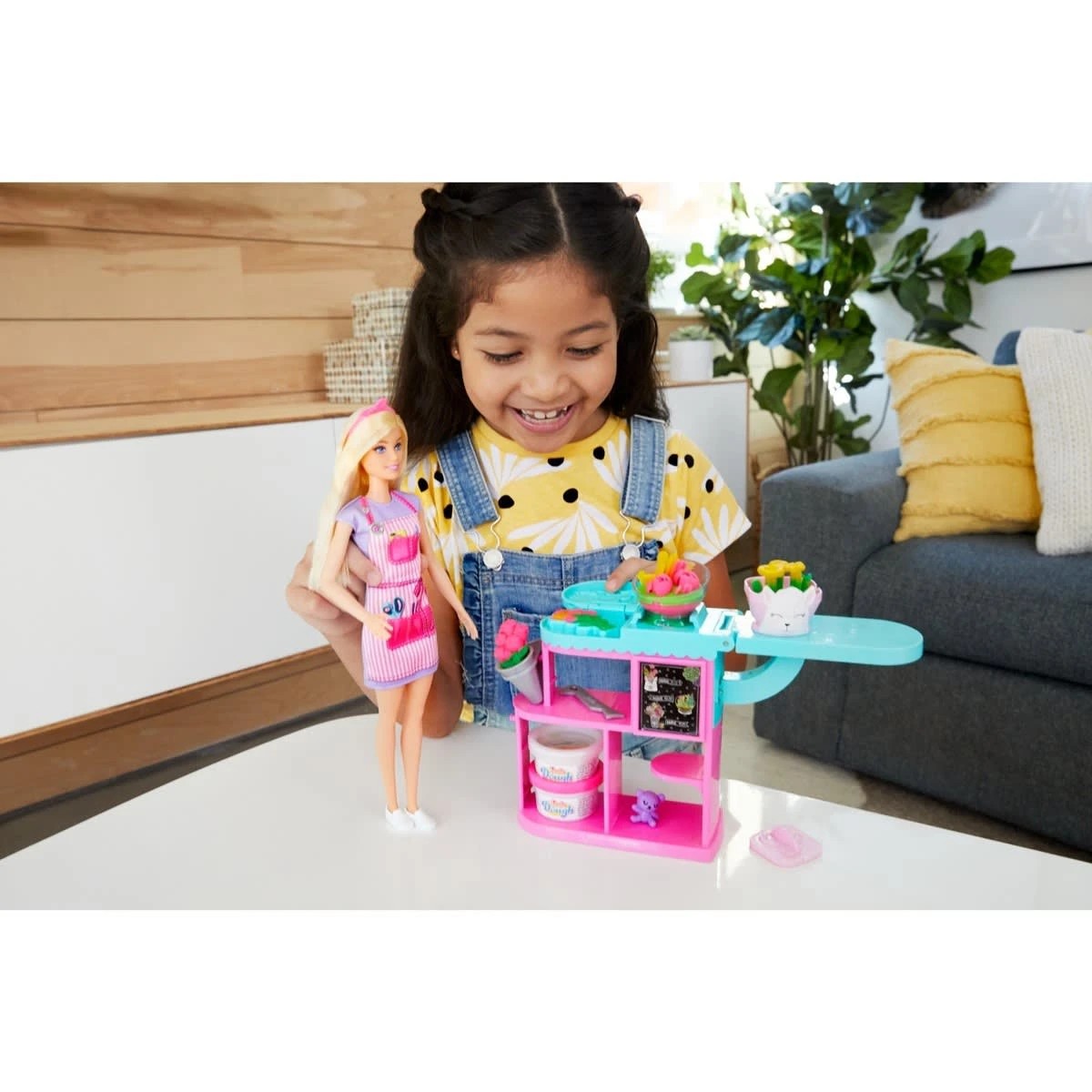 6 Barbie Florist Doll Playset, 6 of 7