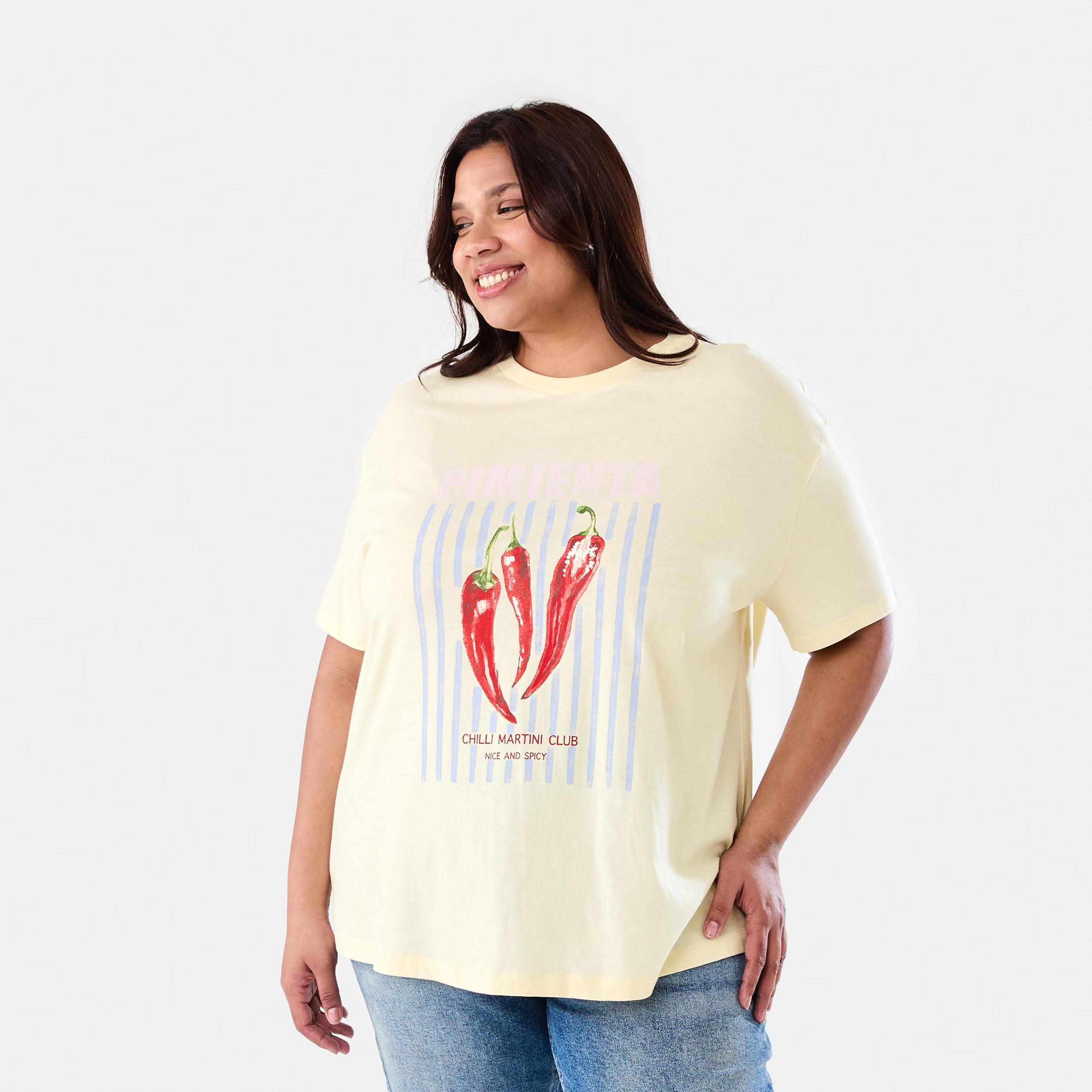 1 Curve Short Sleeve Boyfriend T-shirt Chilli, 1 of 6