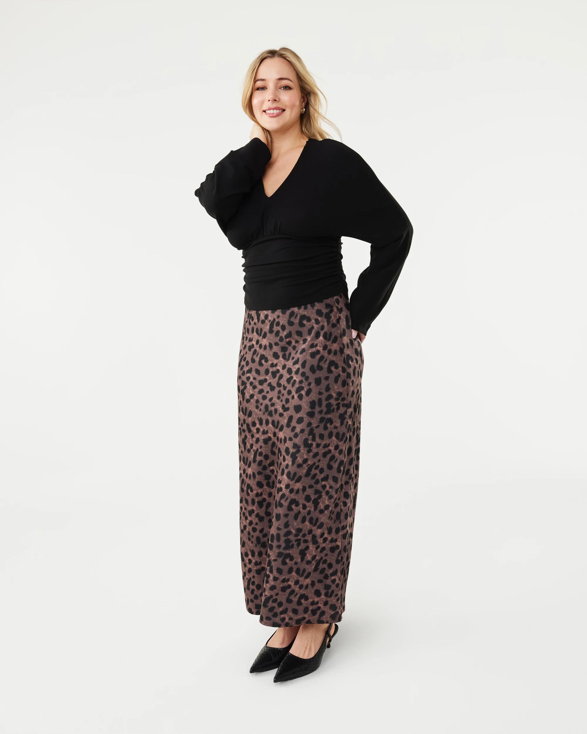 3 Long Sleeve V-Neck Ruched Top Black, 3 of 7