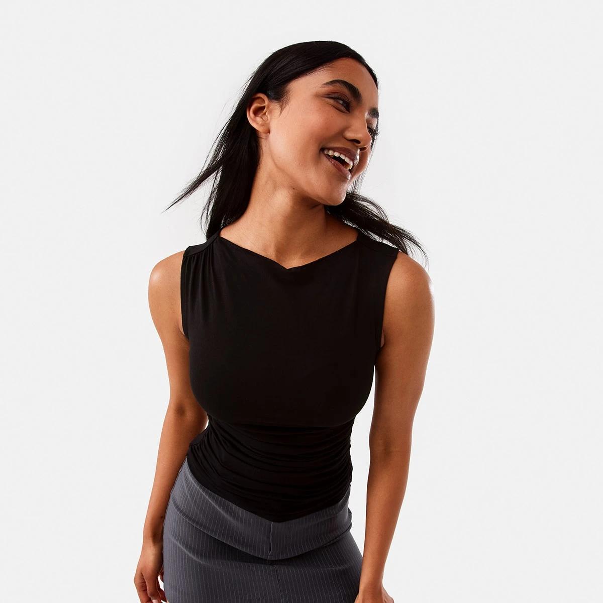 1 Sleeveless Ruched Top Black, 1 of 9