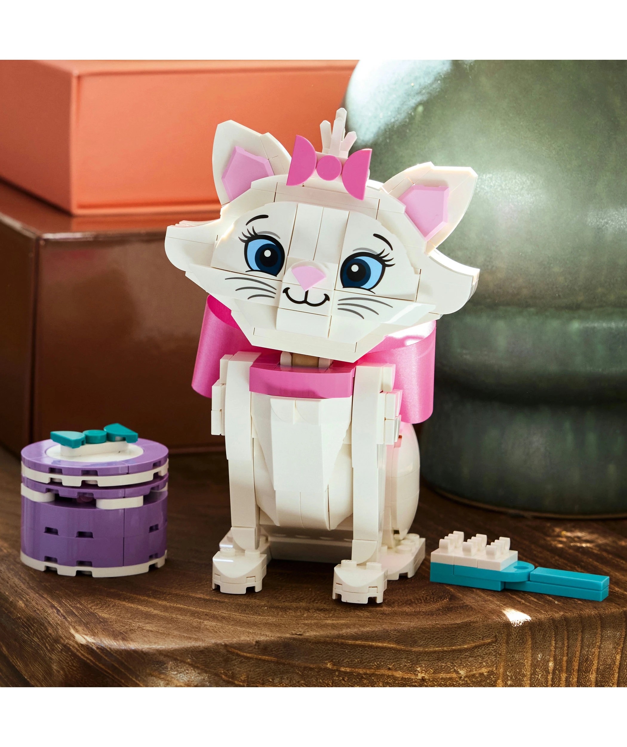 9 LEGO Disney Classic The Aristocats Adorable Marie 43286, 9 of 10