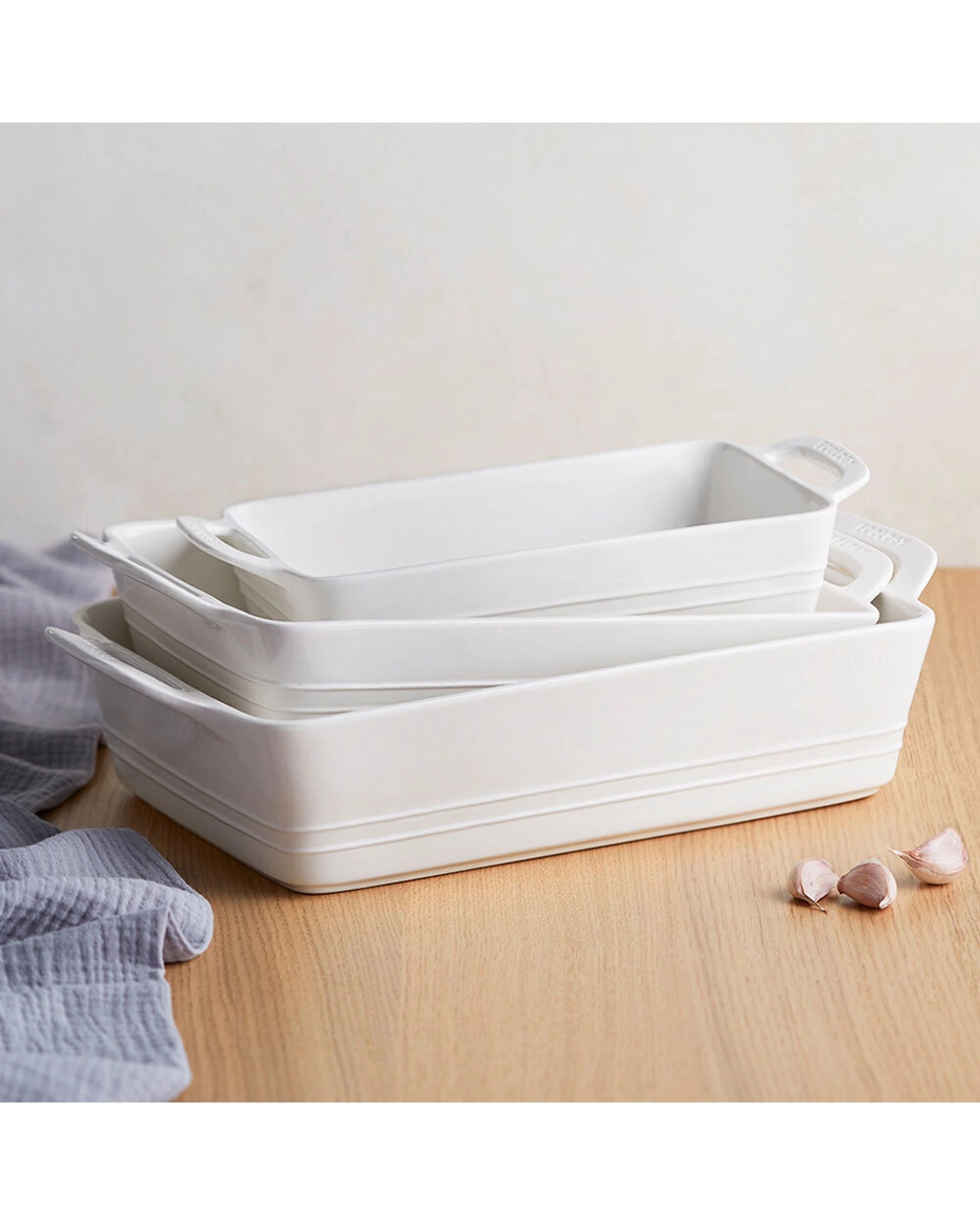 3 Ecology Signature Rectangular Baker 30.5x14cm Porcelain Bakeware - White, 3 of 4