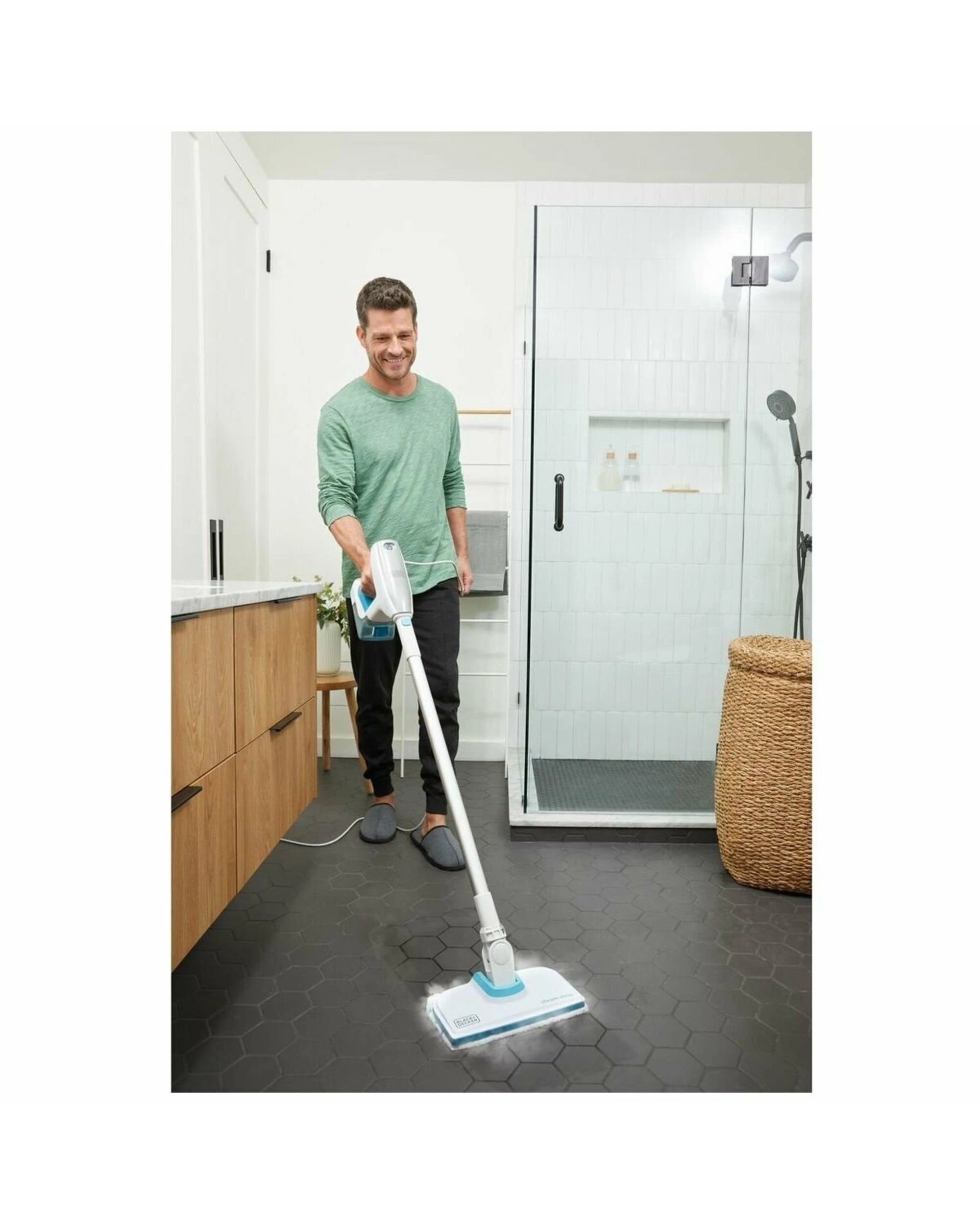 5 Black & Decker 1500W SteamSystem with Floor Extension, 5 of 5