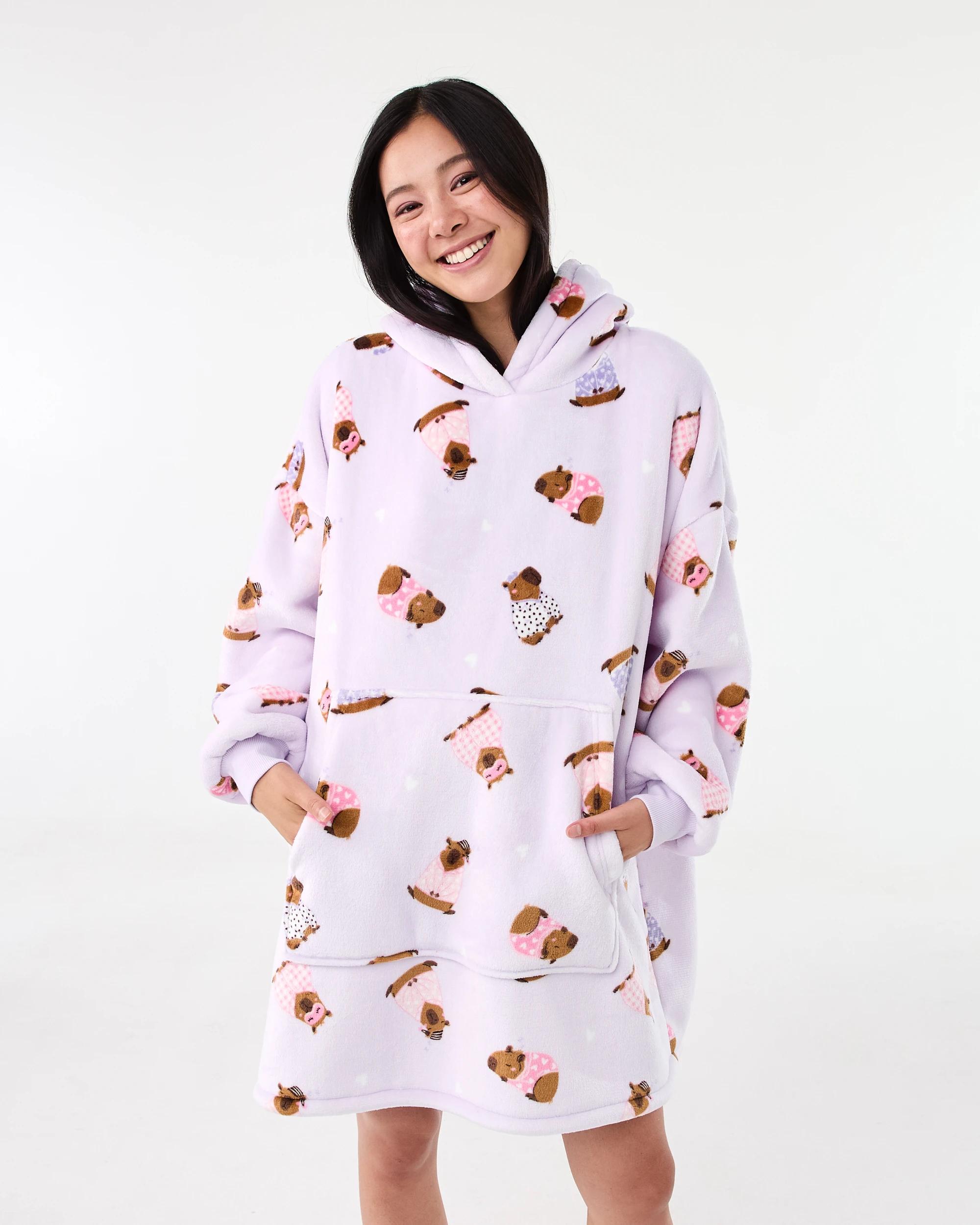 1 Pull Over Gown Capybara, 1 of 7