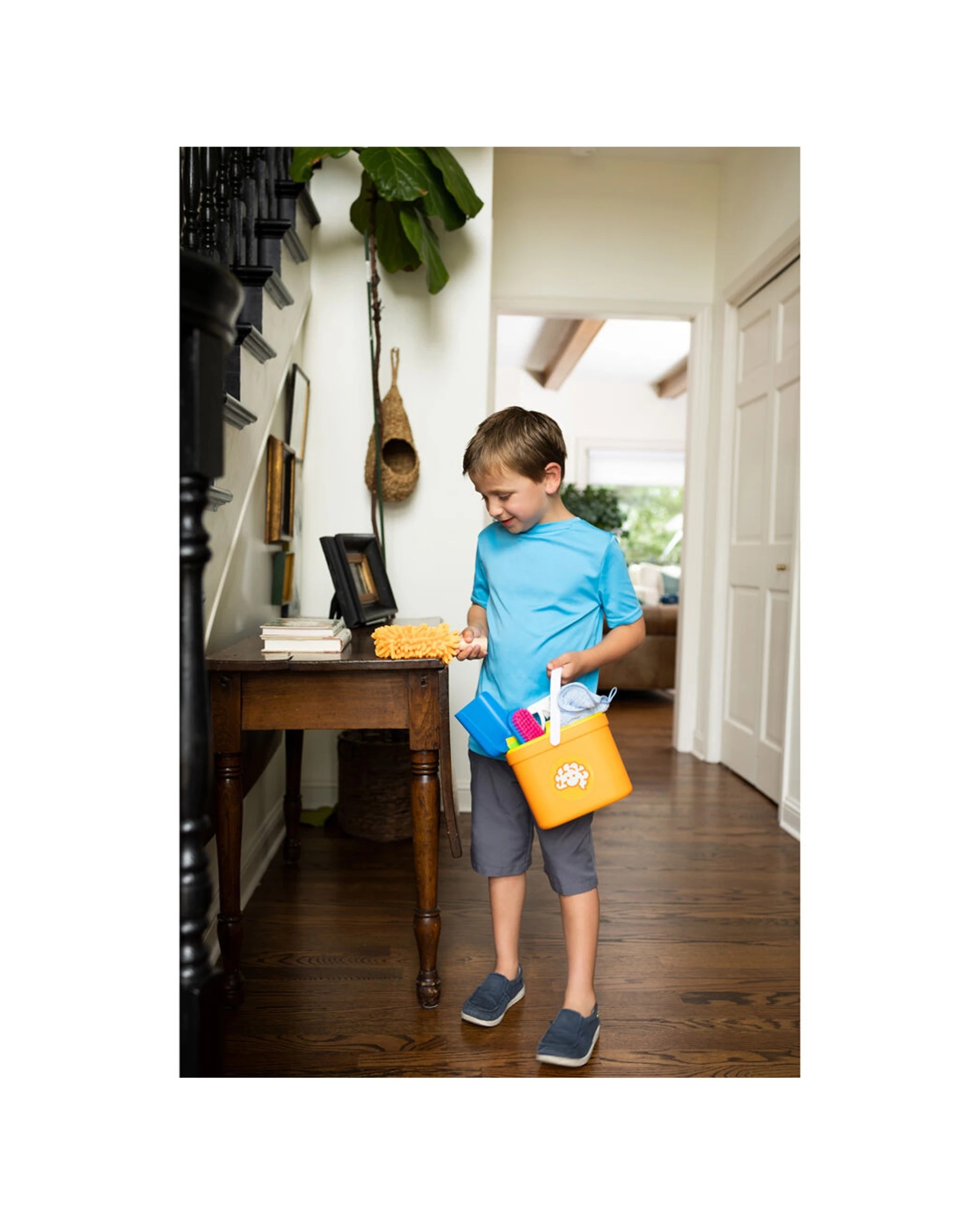 Fat Brain Toy Co. Pretendables Cleaning Kids Pretend Play Set Spray ...