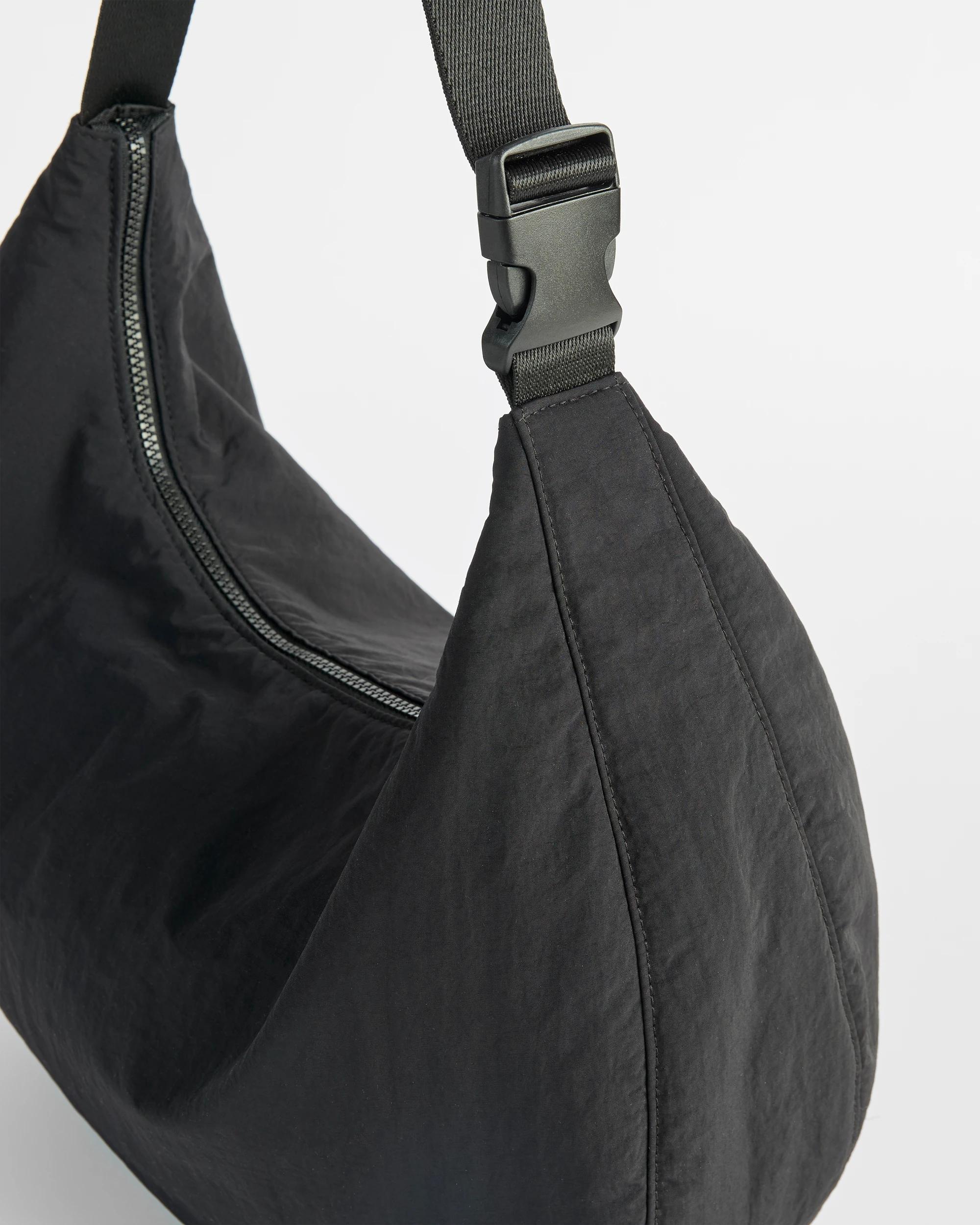 2 Target Active Large Nylon Crescent Bag BLACK, 2 of 2