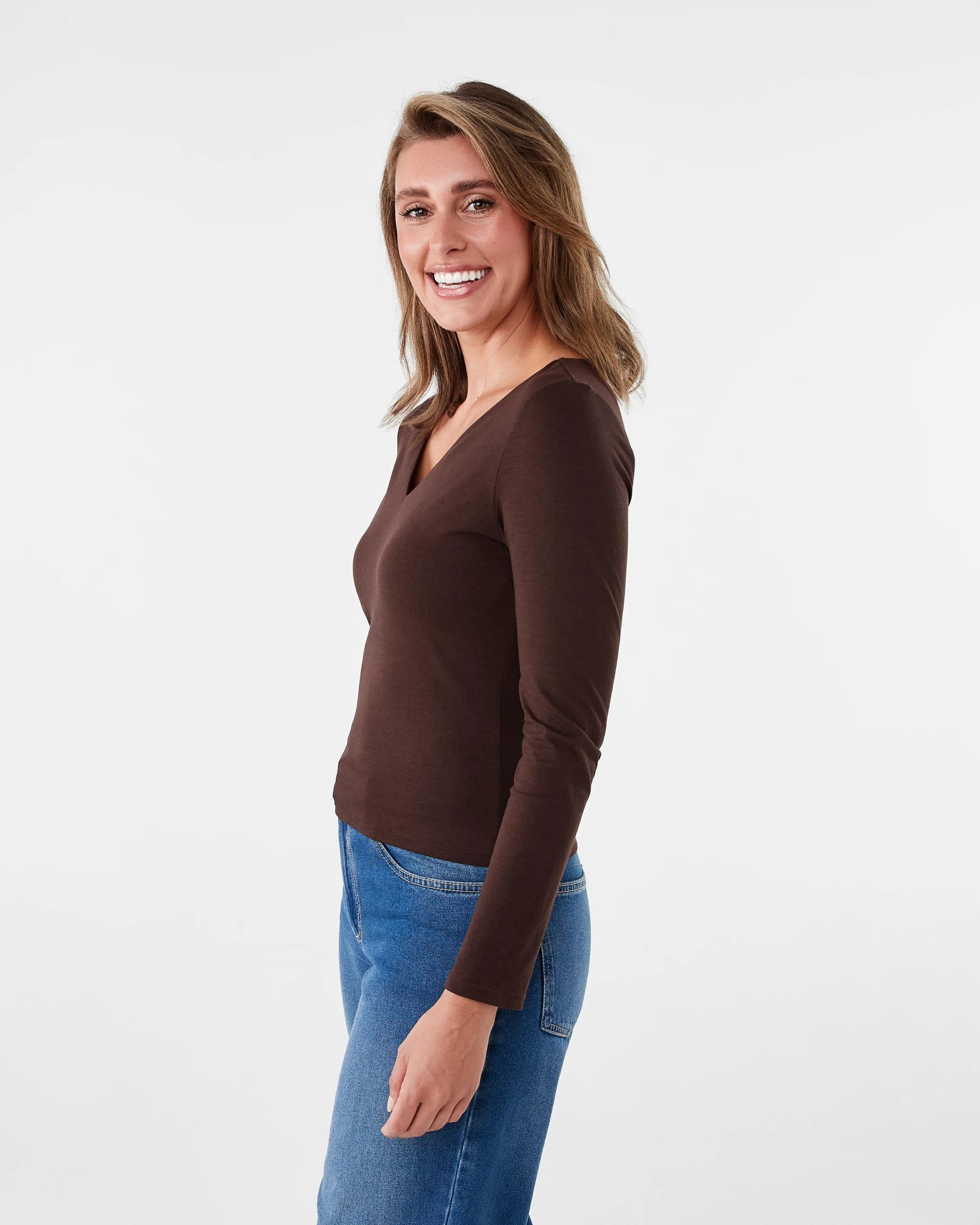 2 Long Sleeve V-Neck Top Melt Brown, 2 of 5