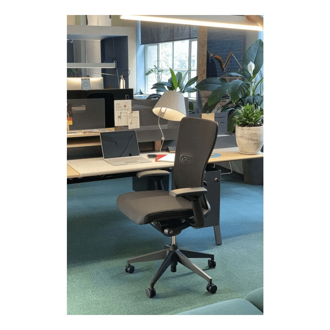8 Haworth Zody Ergonomic Chair with Nylon Base and Arms Black, 8 of 10