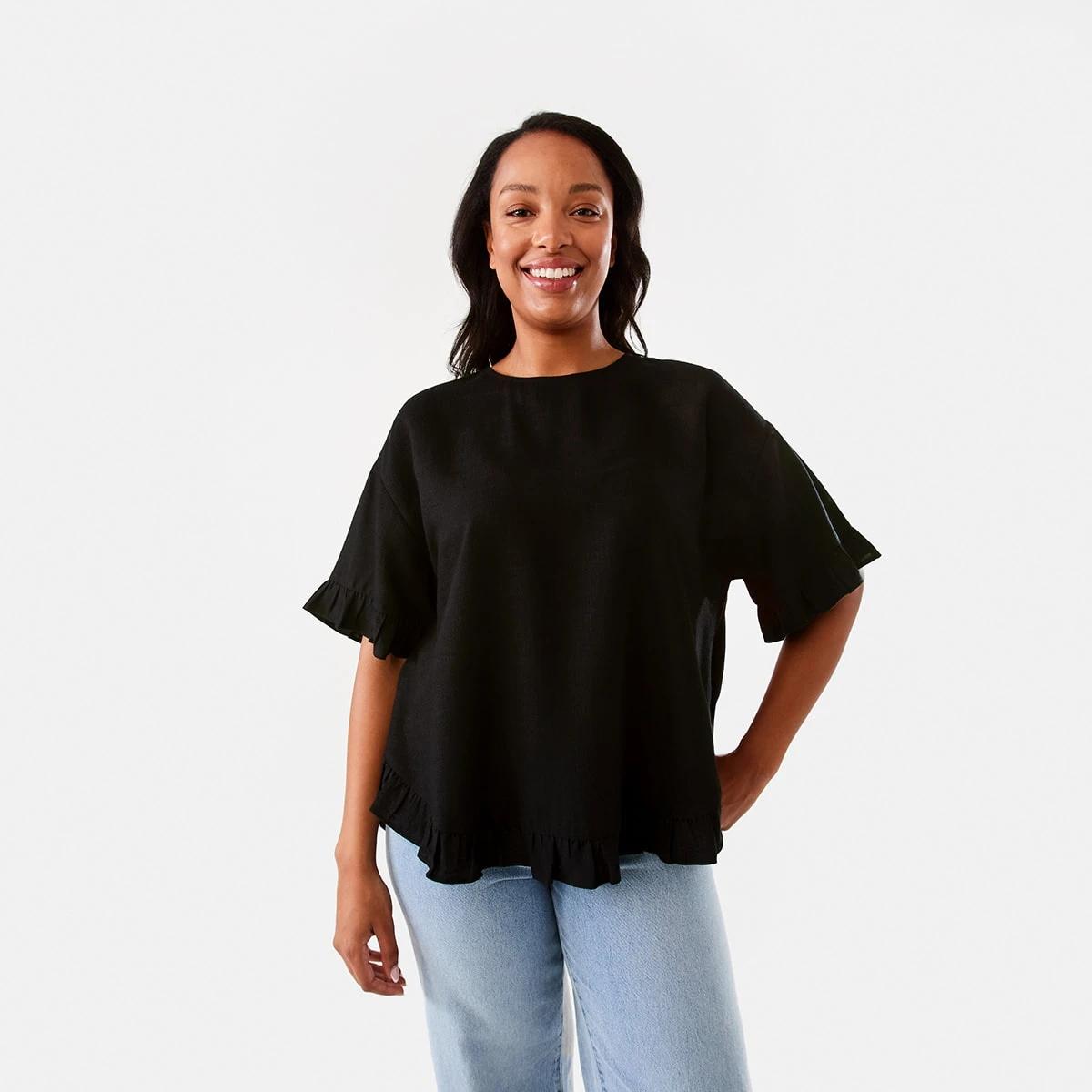 1 Short Sleeve Button Back Relaxed T-shirt Black, 1 of 7