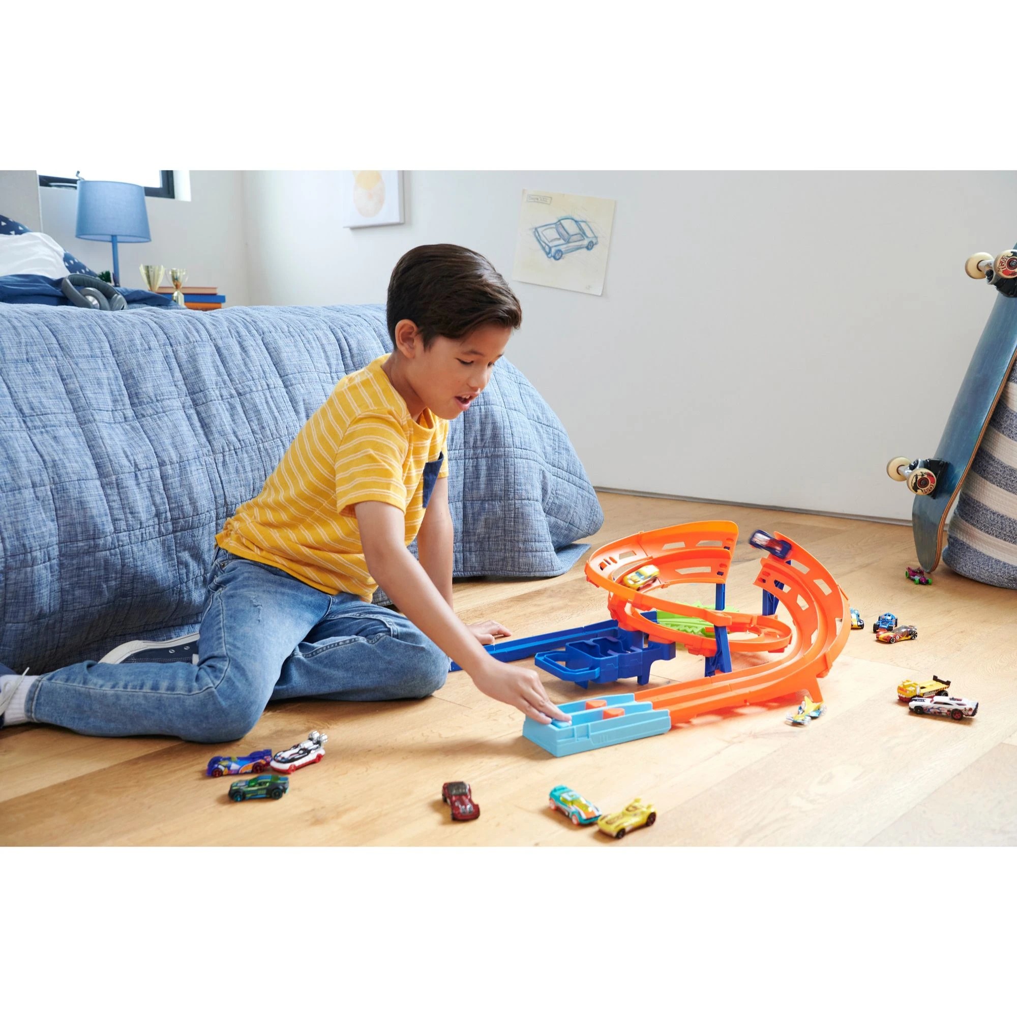 5 Hot Wheels Whip Around Raceway Playset, 5 of 6