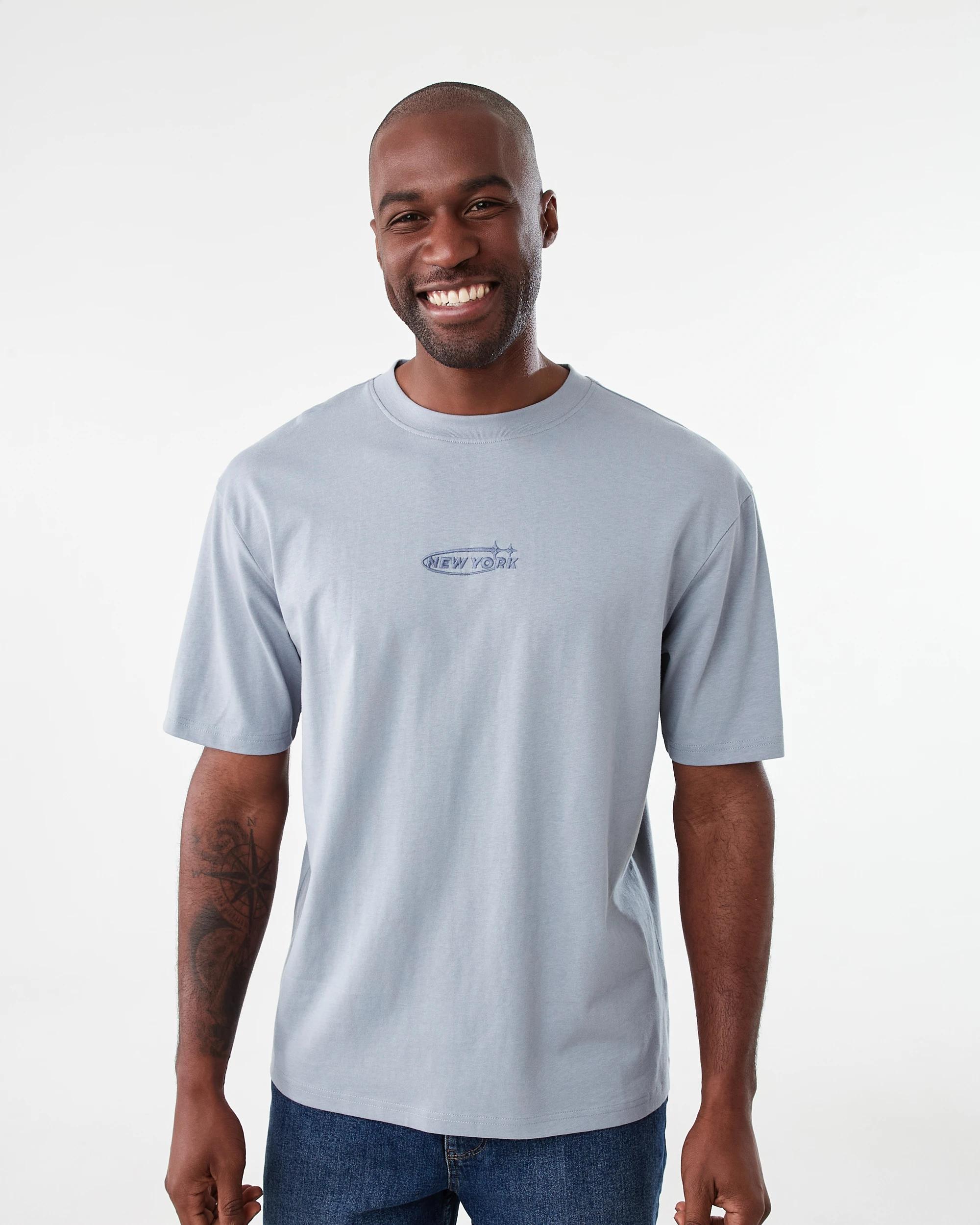 1 Pastel Print T-shirt Blu Cloud, 1 of 6