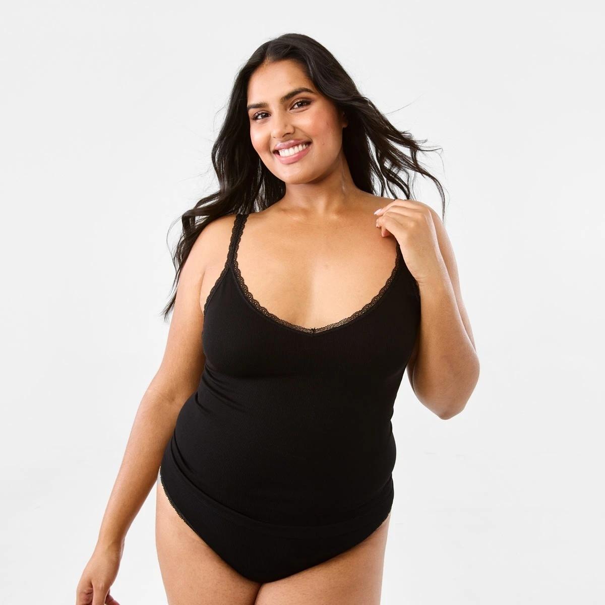3 Ribbed Seamfree Cami Black, 3 of 9