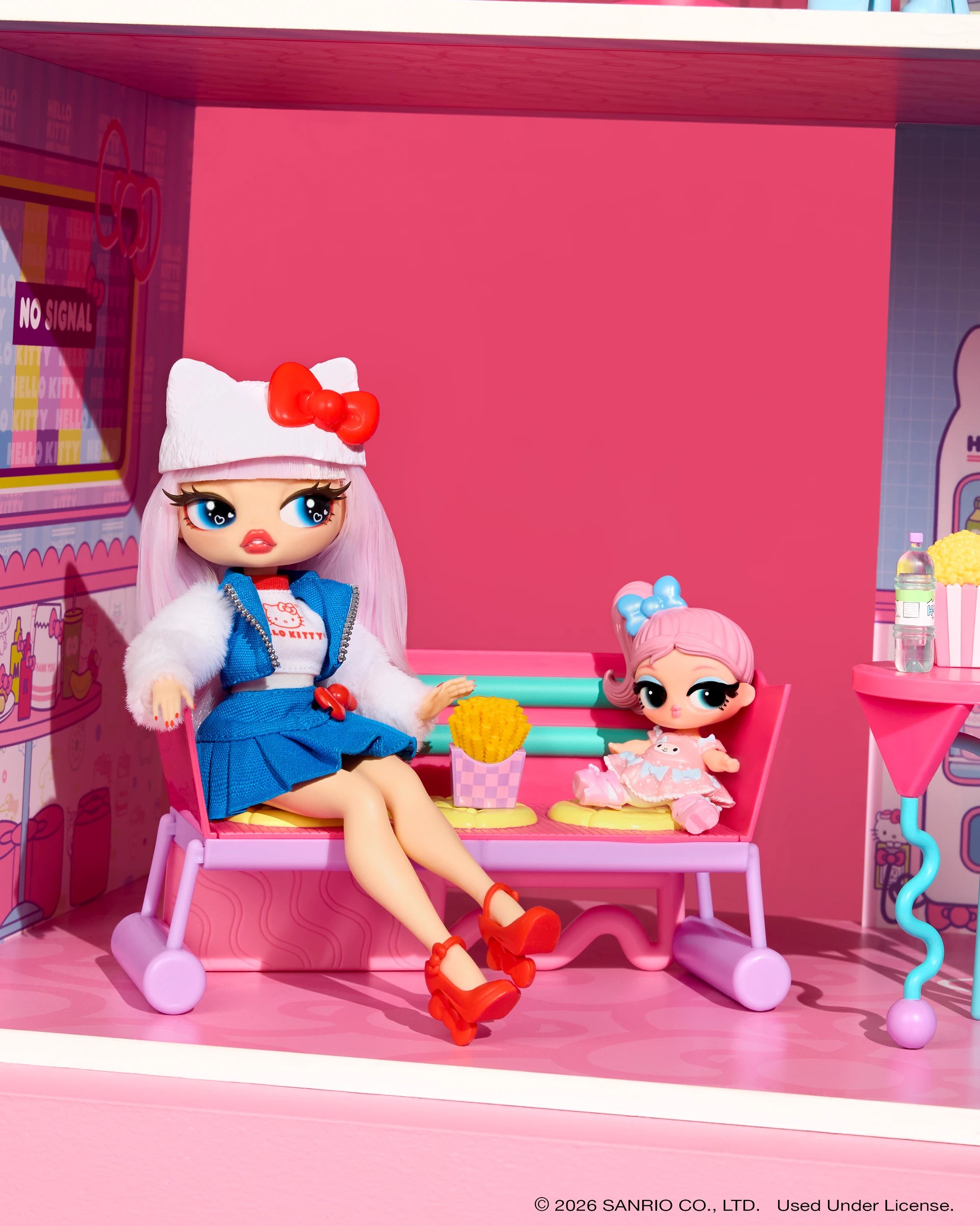 5 L.O.L. Surprise! L.O.L. Surprise O.M.G. Loves Hello Kitty & Friends - Hello Kitty - Multi, 5 of 5