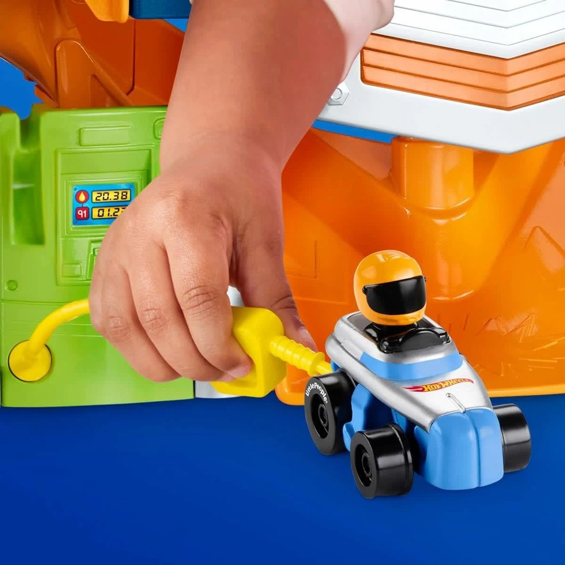 5 Fisher-Price Hot Wheels Little People Race and Go Trackset, 5 of 6