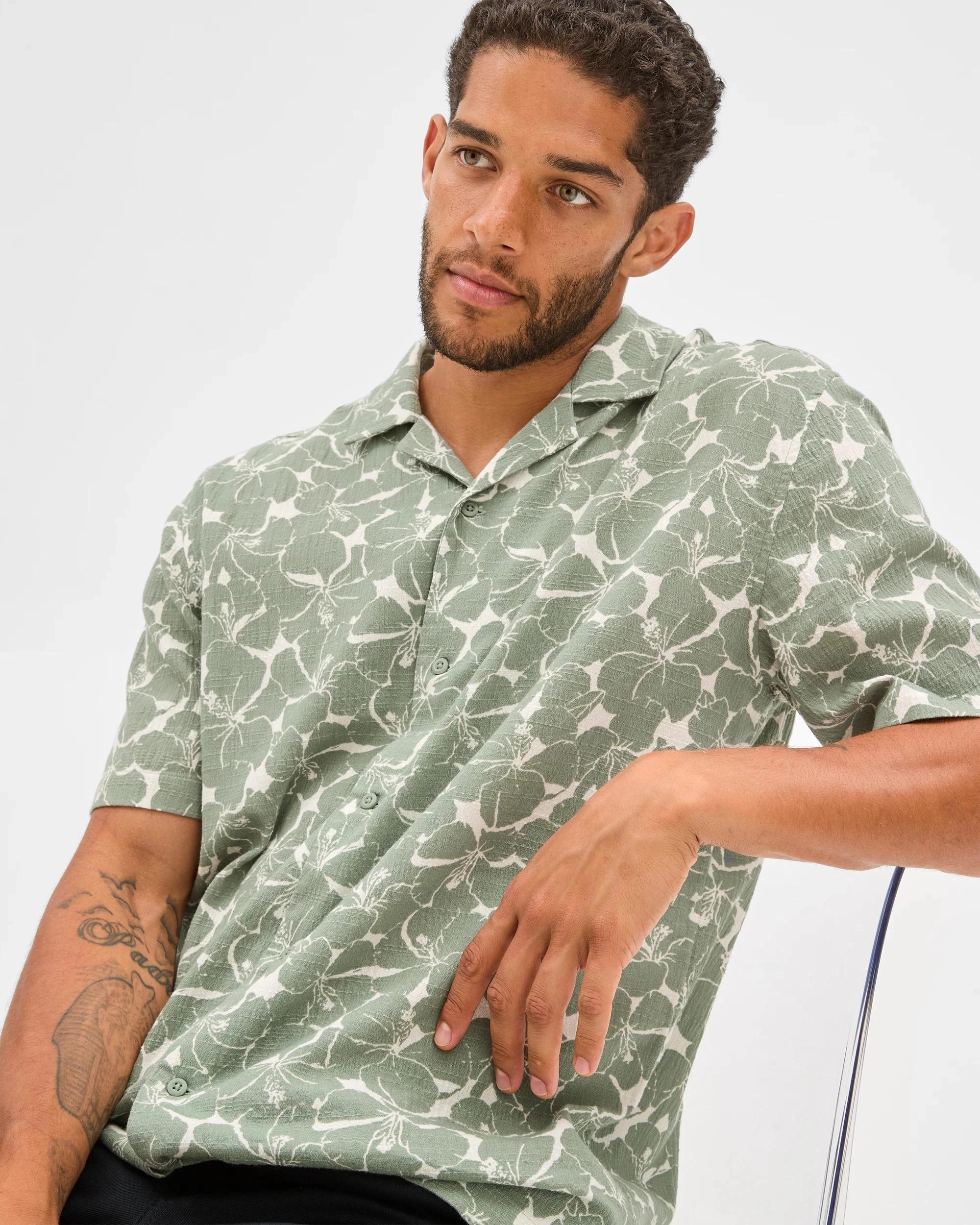 1 Target Crinkle Print Shirt GREEN, 1 of 6