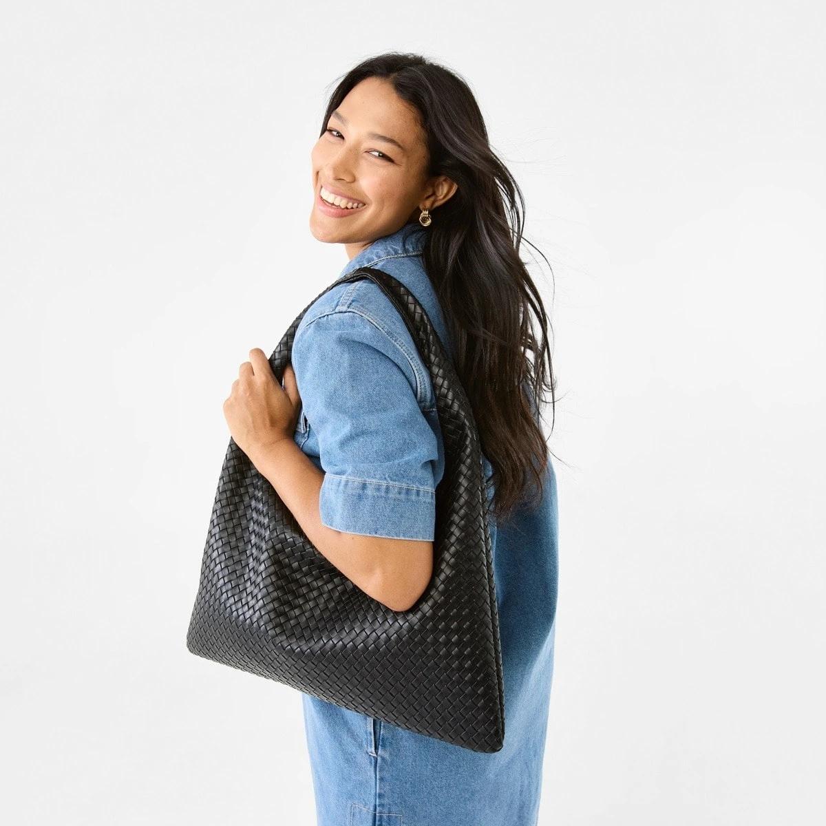 8 Weave Shoulder Bag BLACK, 8 of 11
