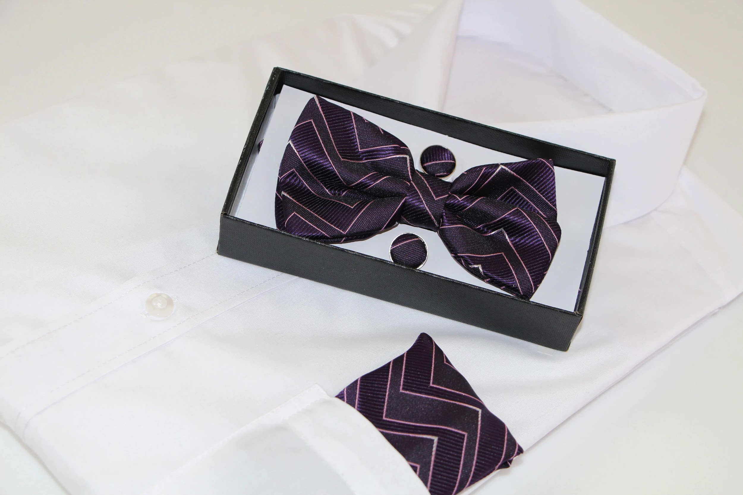 1 Zasel Mens Dark Purple Zig Zag Matching Bow Tie, Pocket Square & Cuff Links Set - Multi, 1 of 1