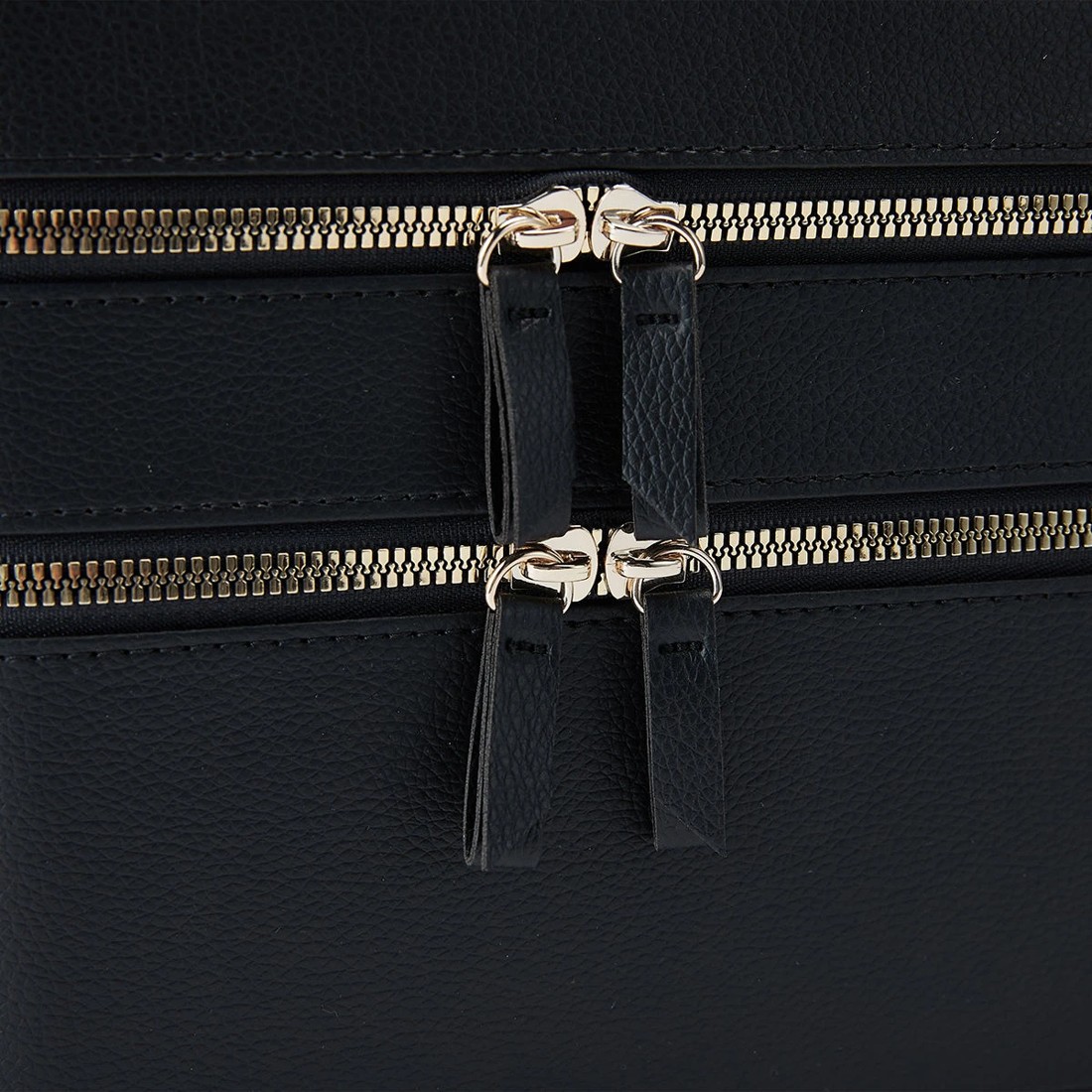 8 Double Tier Beauty Case - Black, 8 of 10