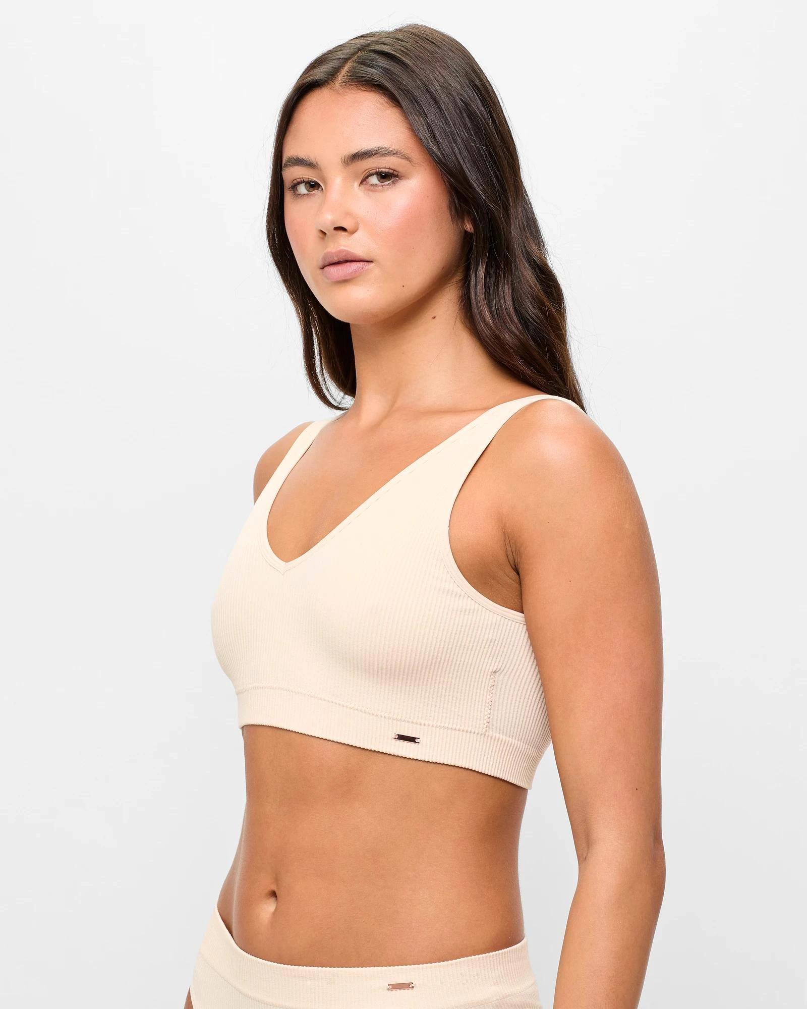 3 Lily Loves Ribbed Seamfree Plunge Crop Top SHELL, 3 of 4