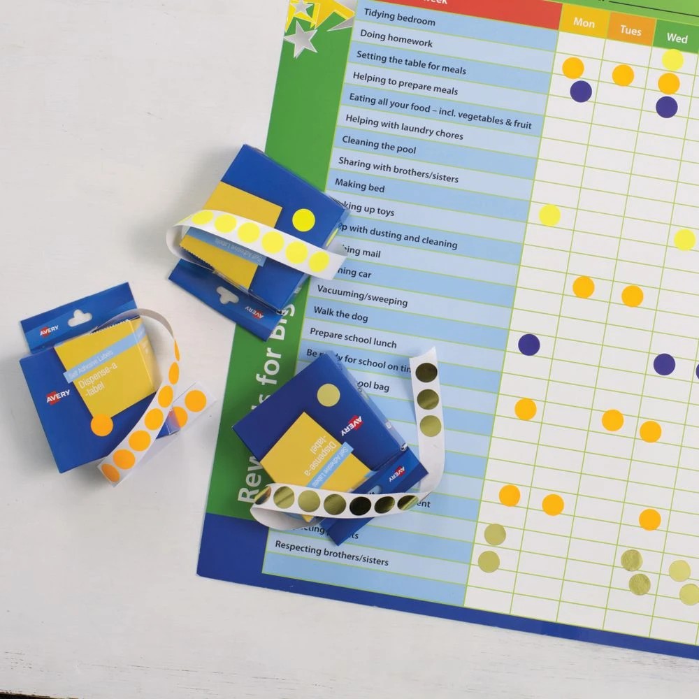 3 Avery self-adhesive Round Labels Orange 24mm 500 Pack, 3 of 3