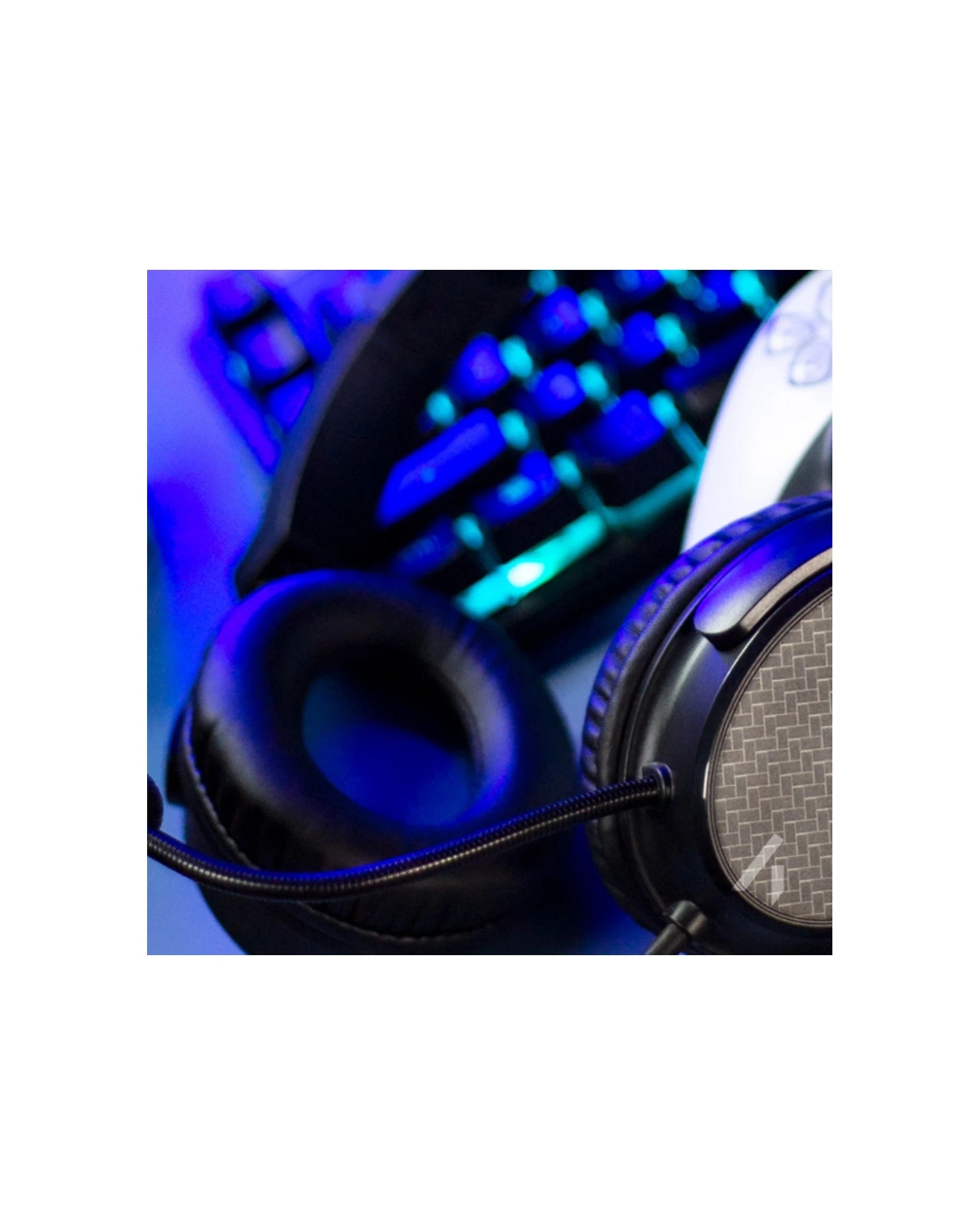 3 4Gamers Multiplatform Compatible Wired Over Ear Gaming Headset With Mic - Black, 3 of 3