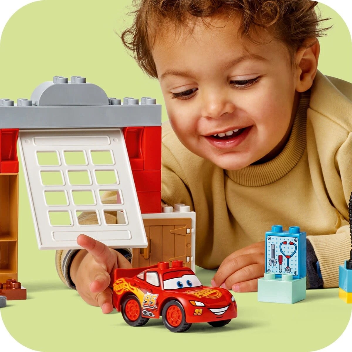 7 LEGO DUPLO Disney and Pixar Cars McQueen's Visit to Doc's Garage 10456, 7 of 11