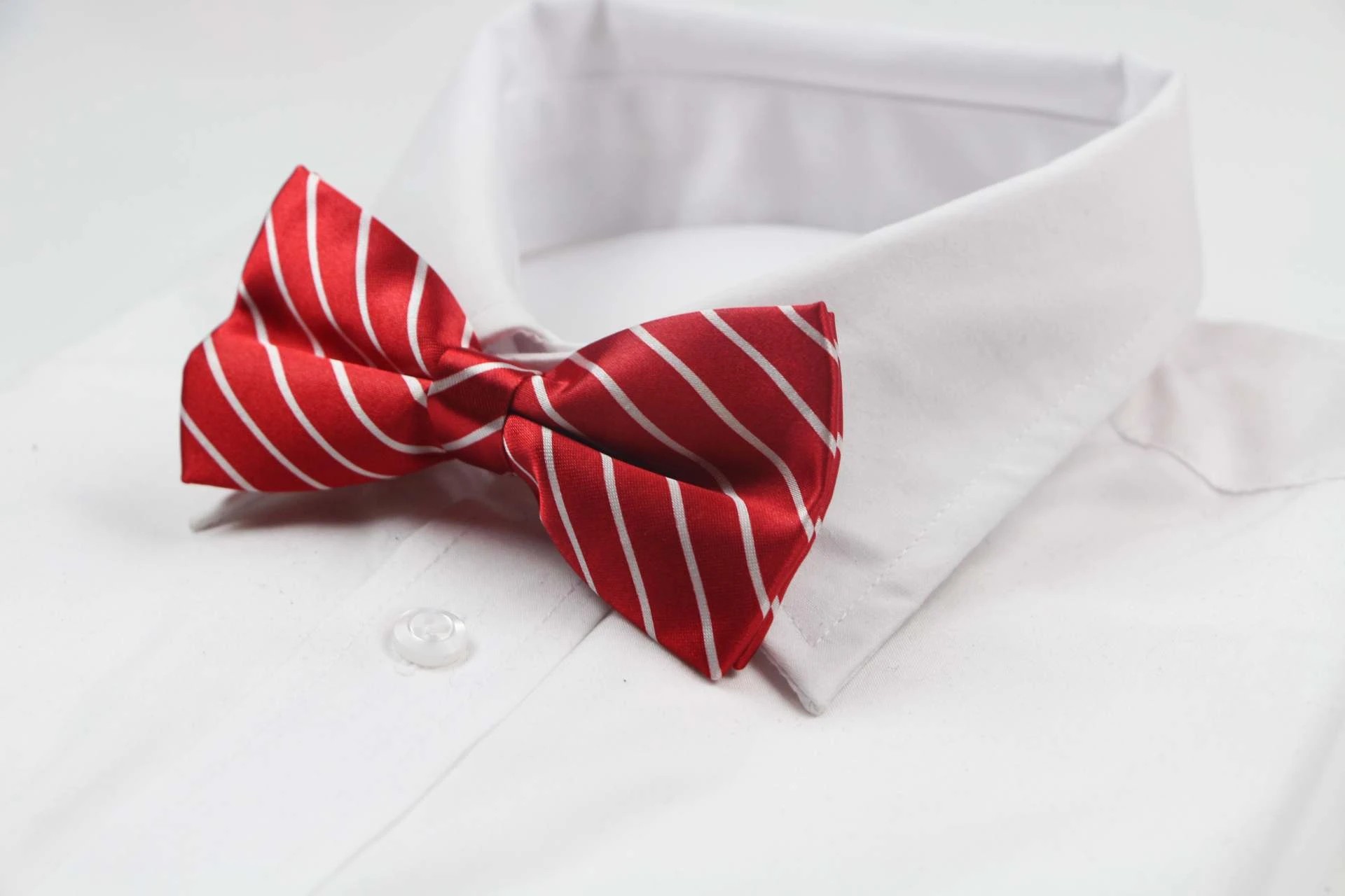 4 Zasel Mens Red With White Diagonal Stripe Patterned Bow Tie - Multi, 4 of 5