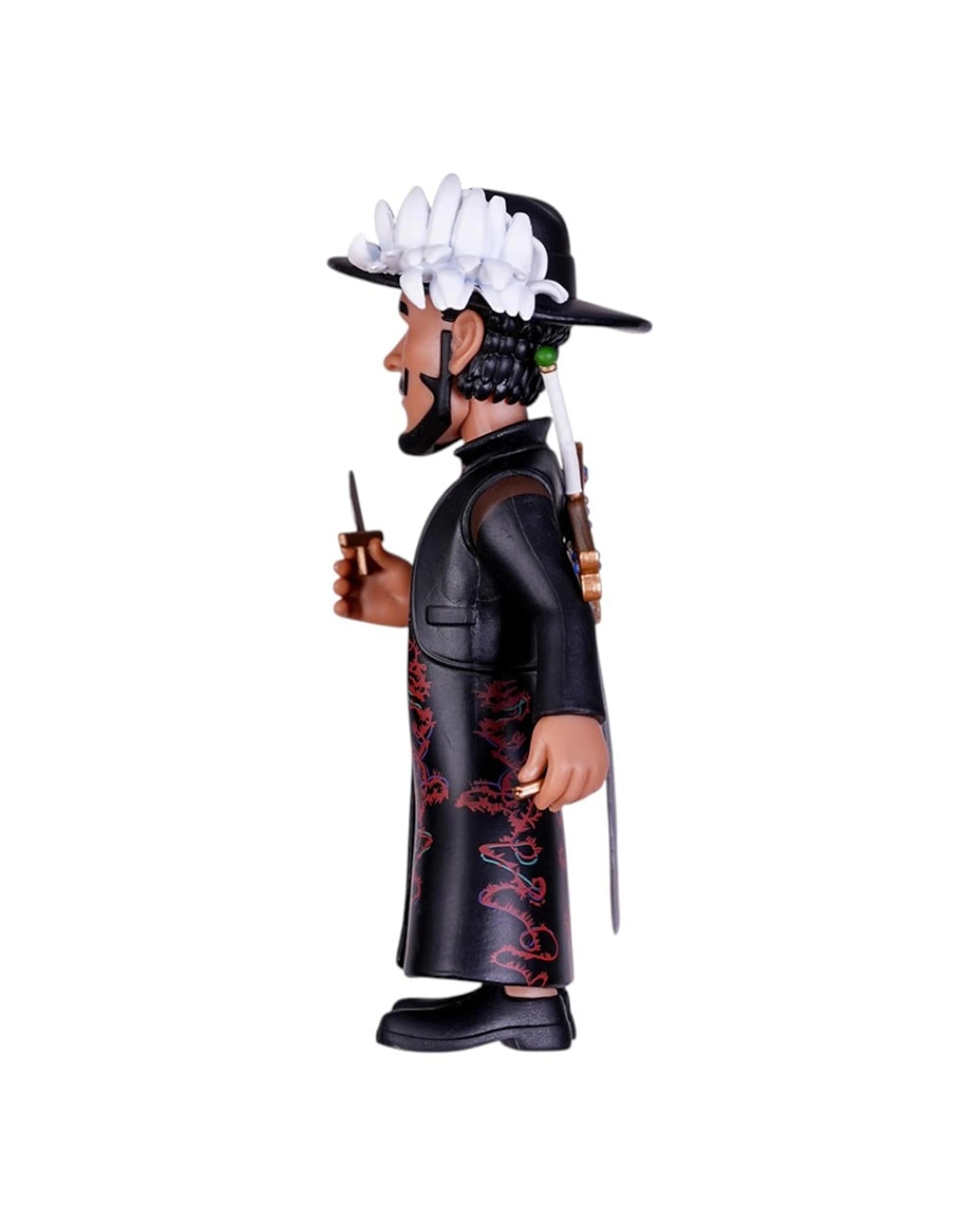 4 Minix One Piece Netflix Mihawk Figure, 4 of 7