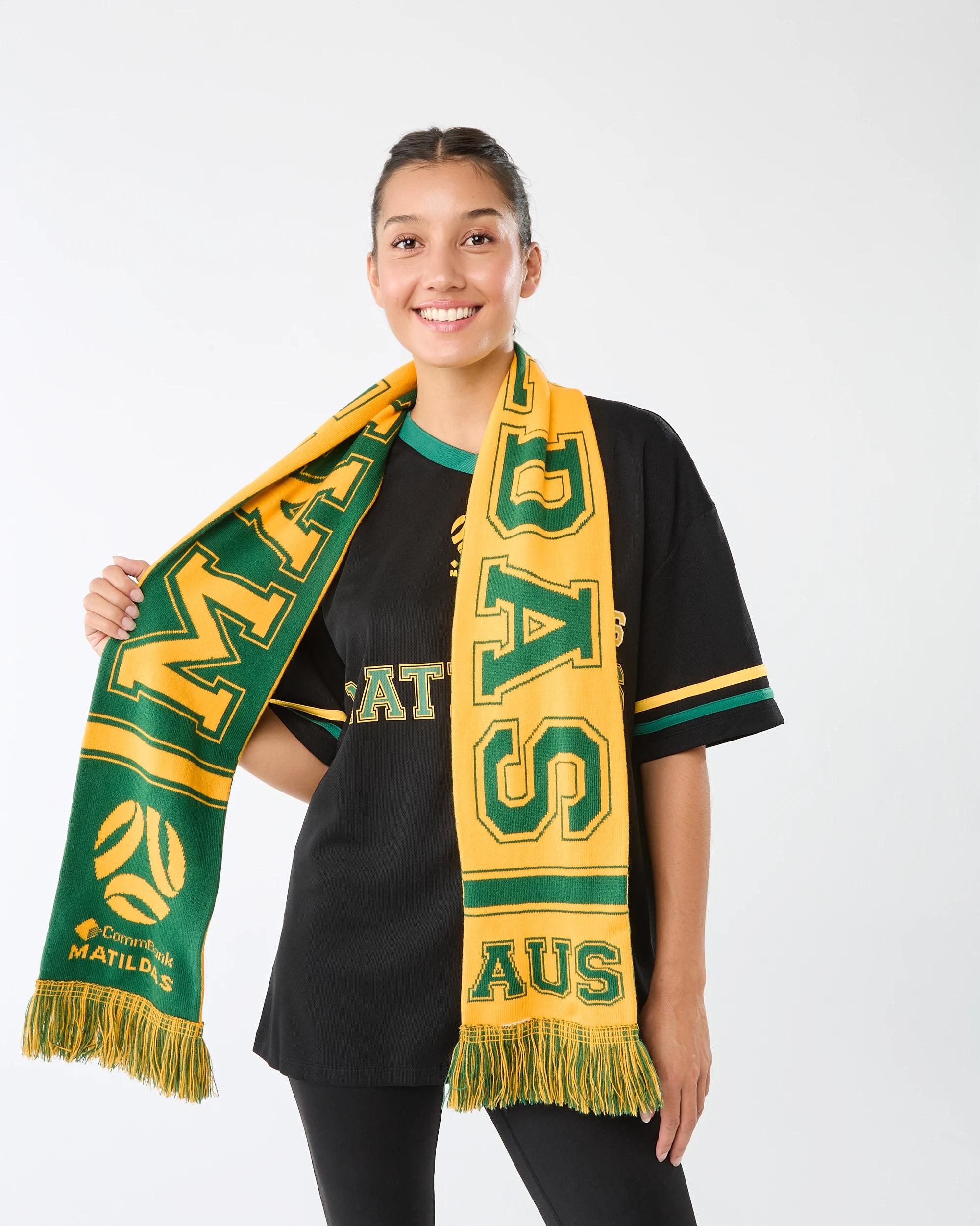 4 Matildas Fringe Scarf Green, 4 of 7