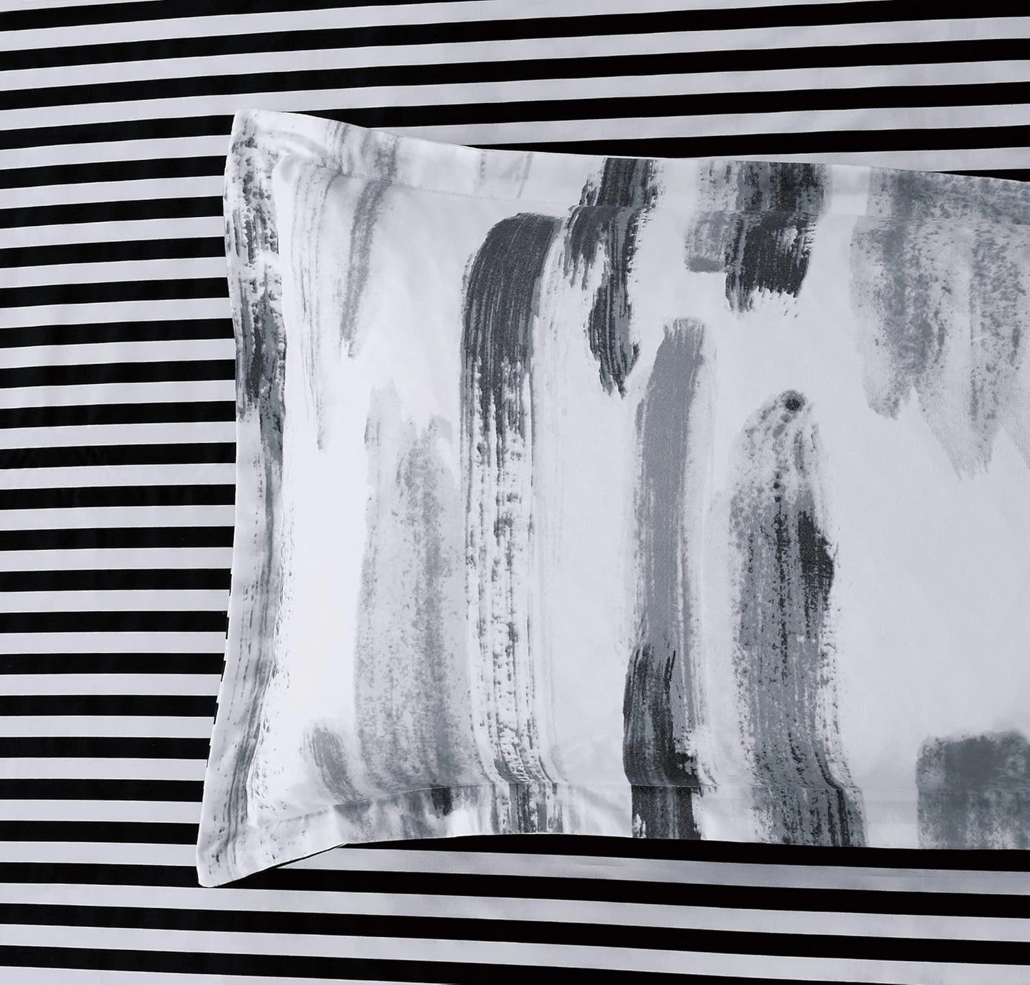 3 CleverPolly Printed Microfibre Reversible Quilt Cover Set - Lucas - Queen Bed, 3 of 6