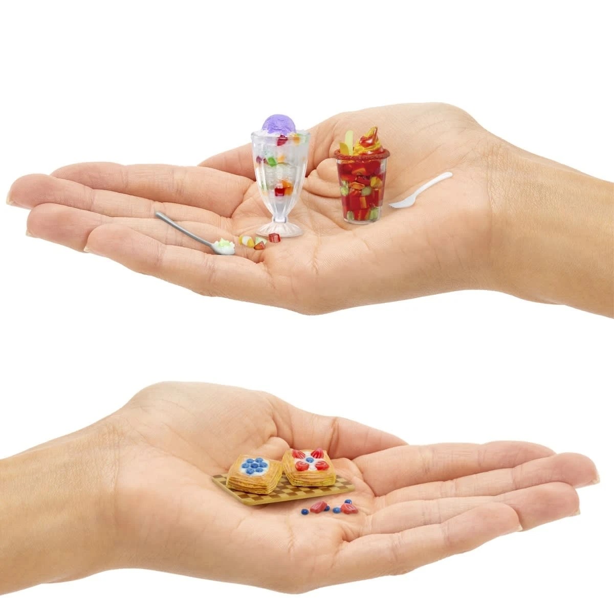 3 MGA's Miniverse: Make It Mini Foods: Cafe Series 4 - Assorted, 3 of 7